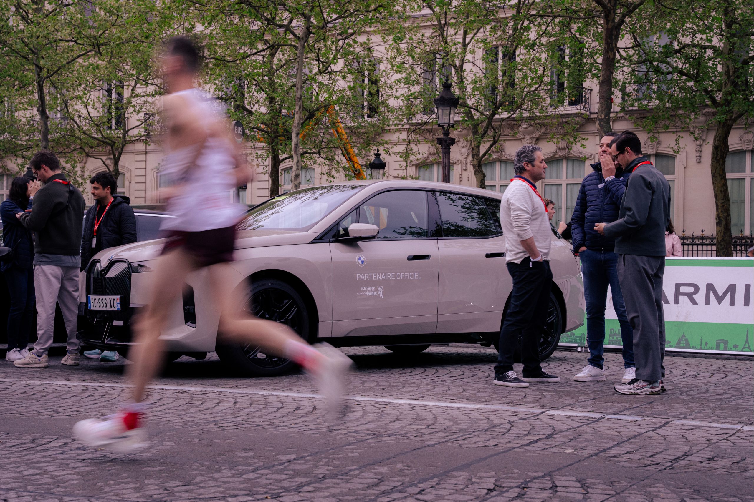  BMW iX / Marathon de Paris 2025