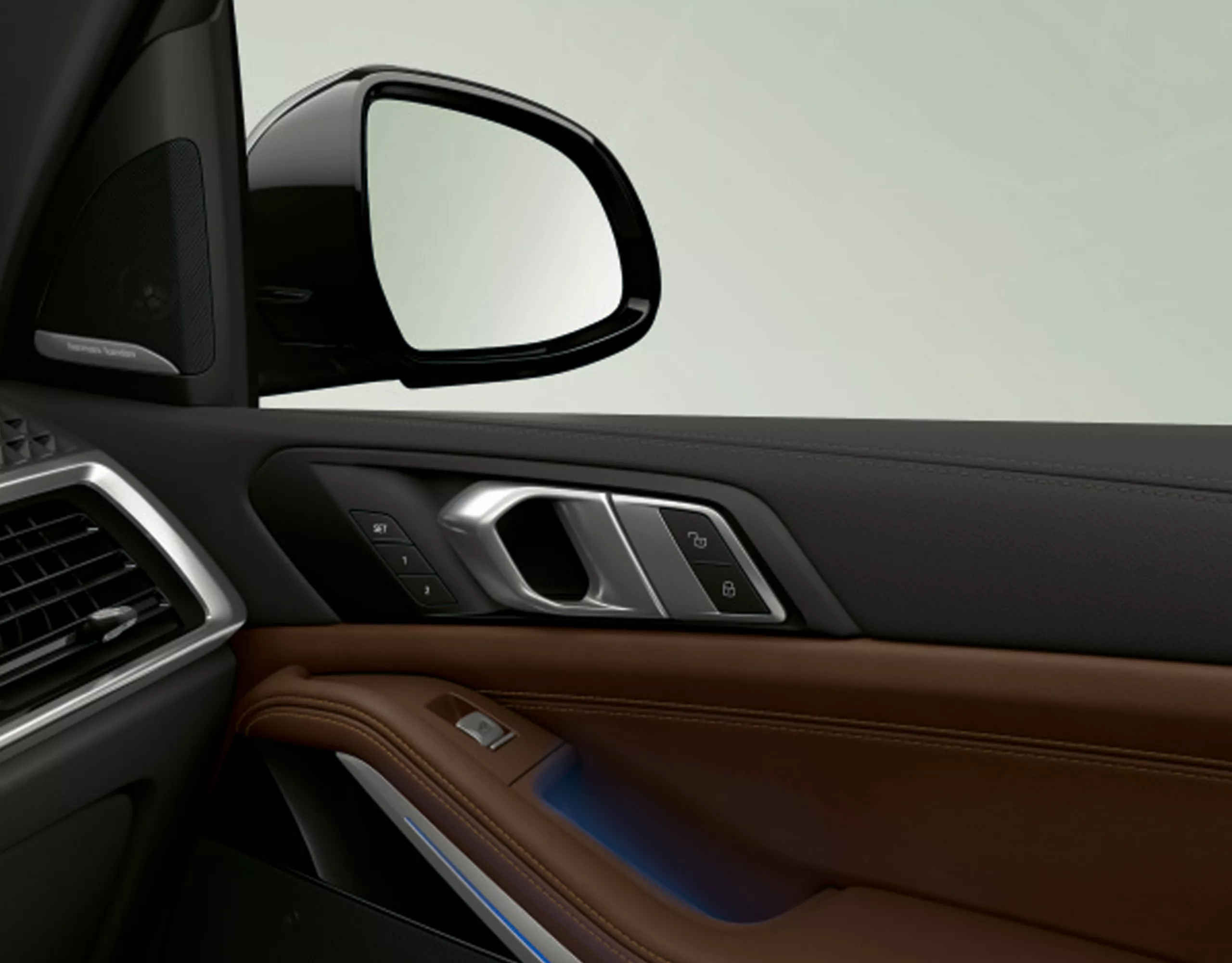 BMW X7 Bowers & Wilkins Diamond speaker in the door frame