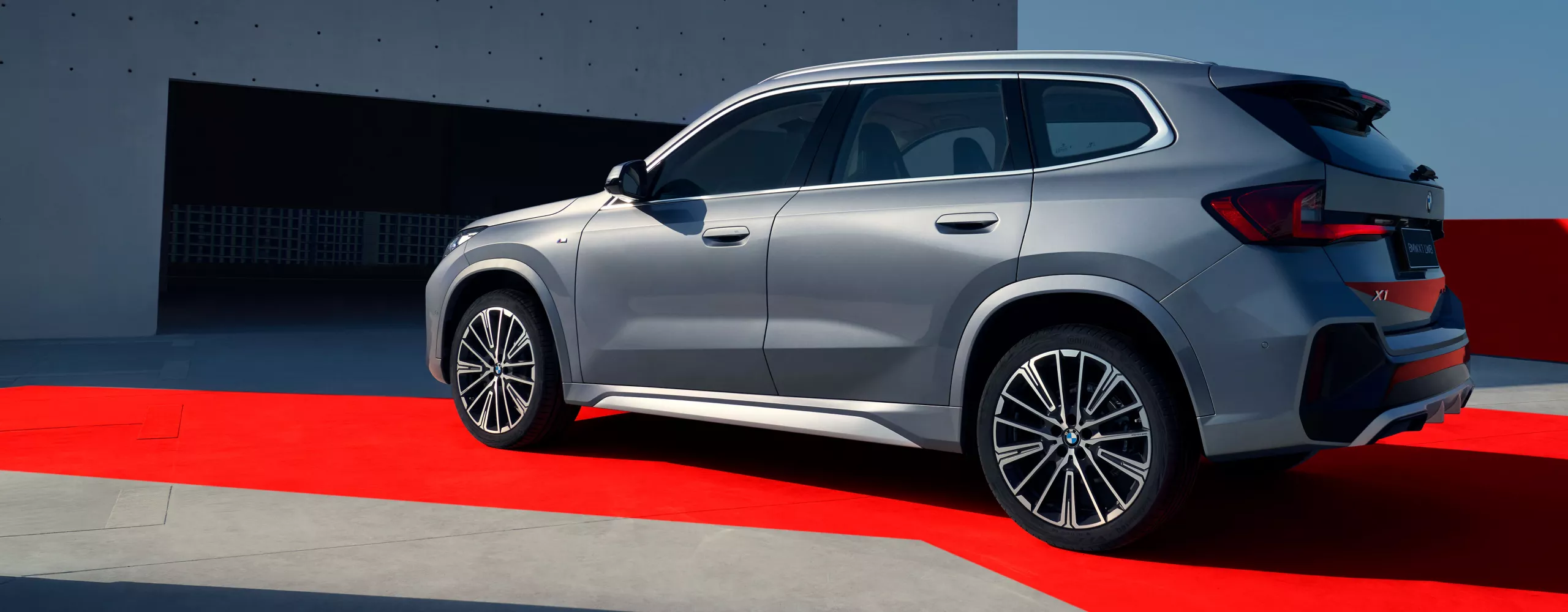 BMW X1 LWB