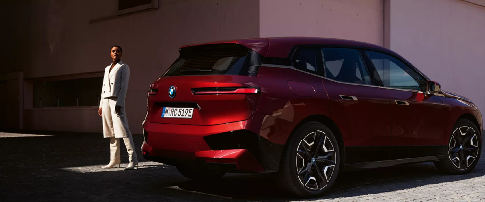 BMW iX