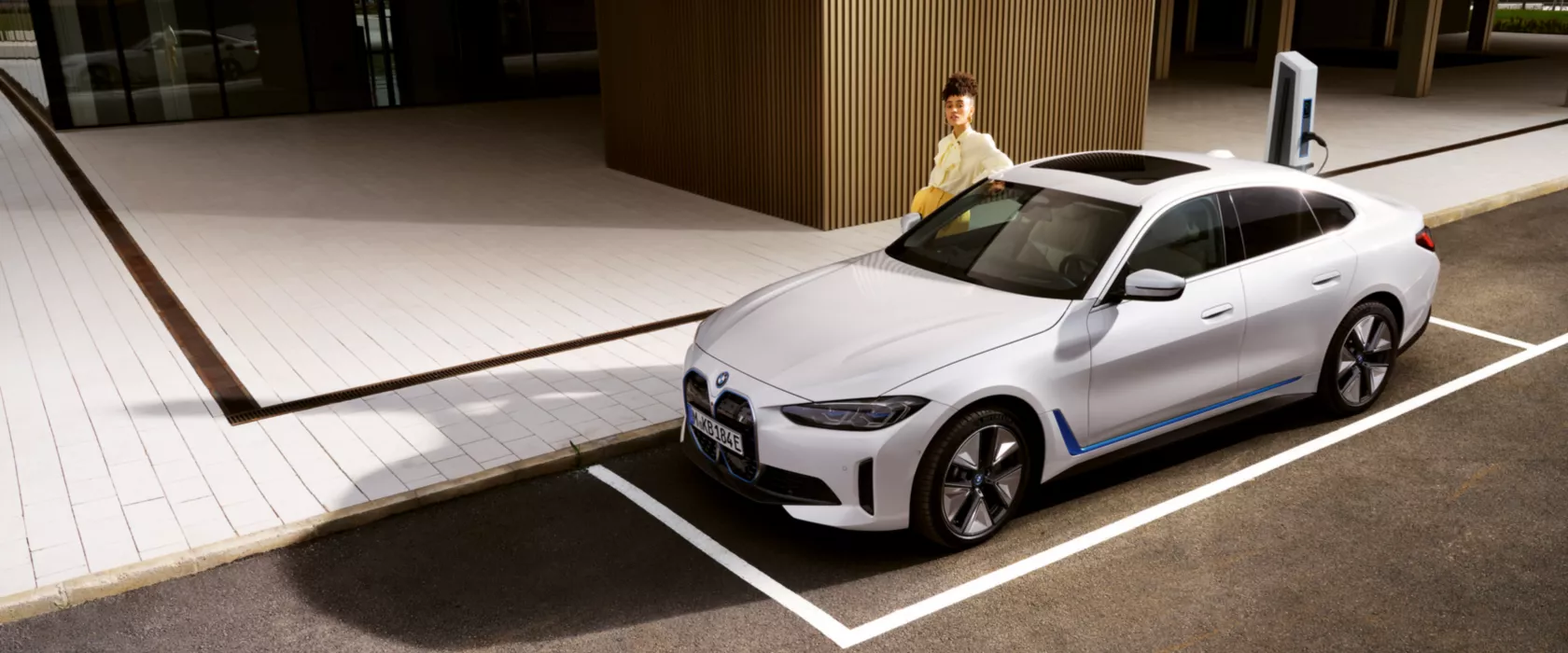 BMW i4