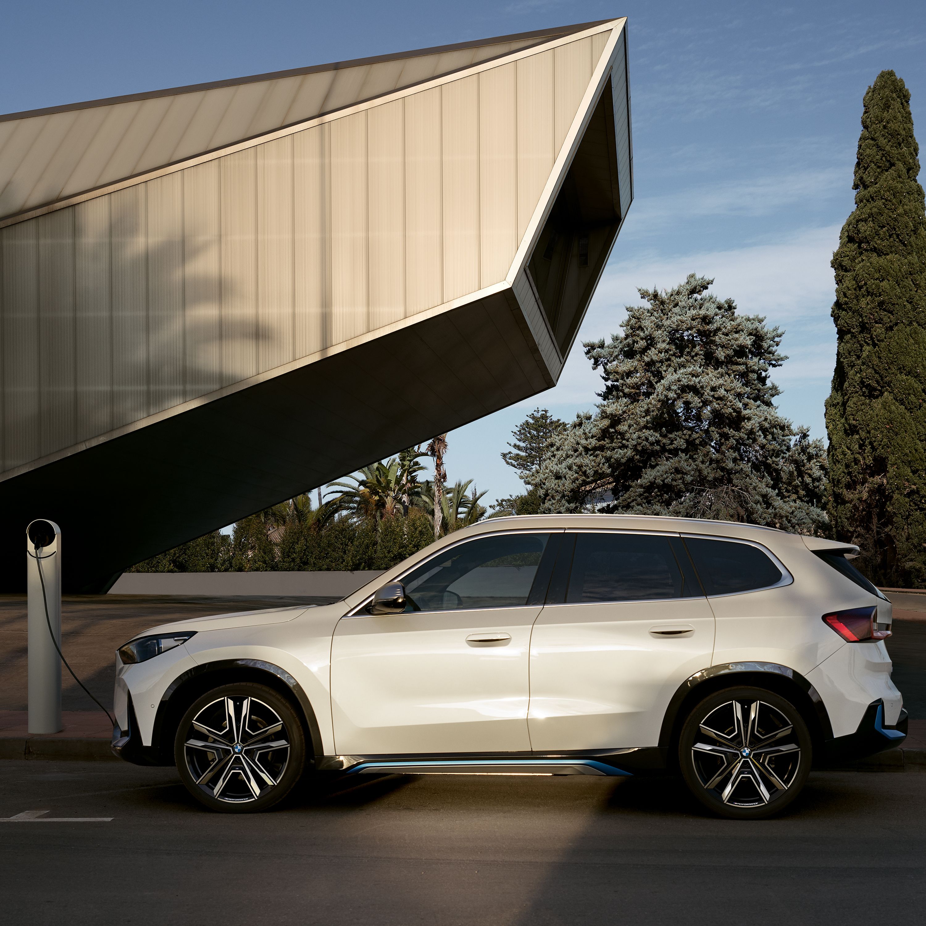 The BMW iX1