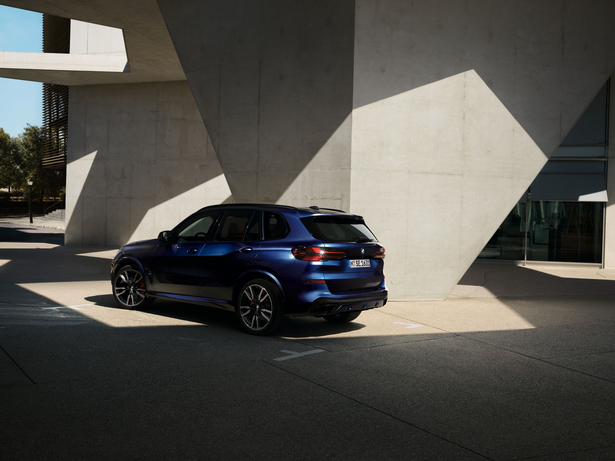 BMW X5 M：BMWファイナンシャル・サービス
