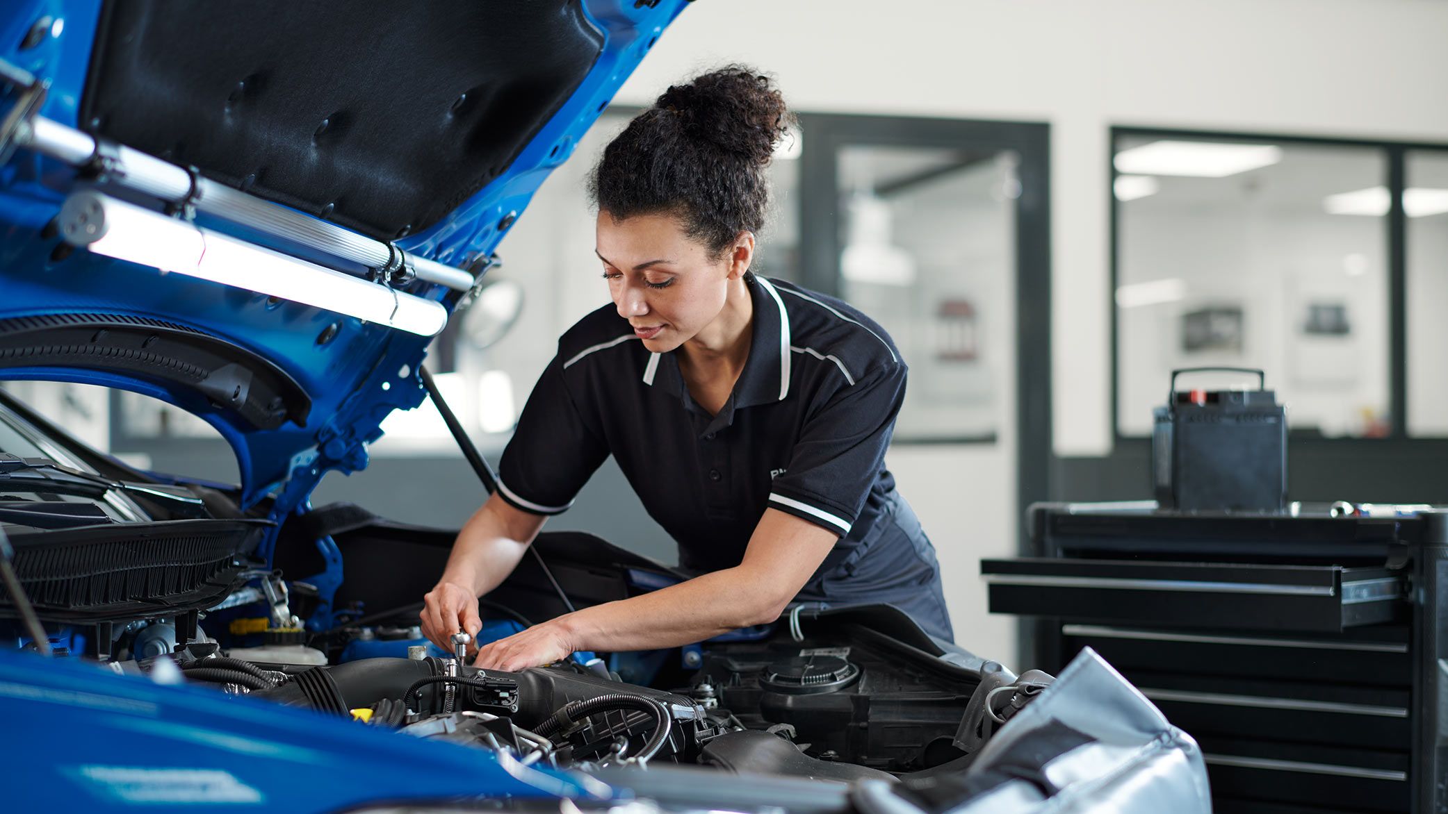 MOT check for BMW approved used cars.