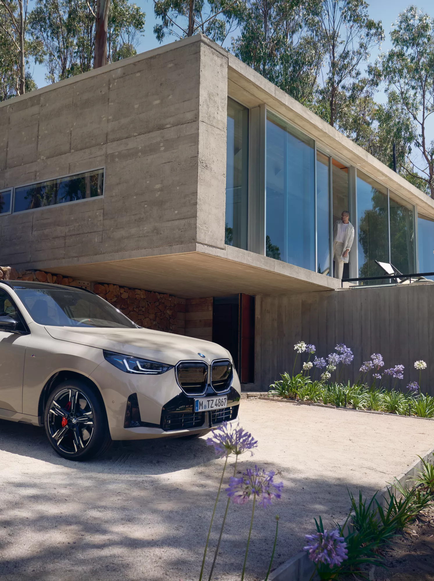 F70