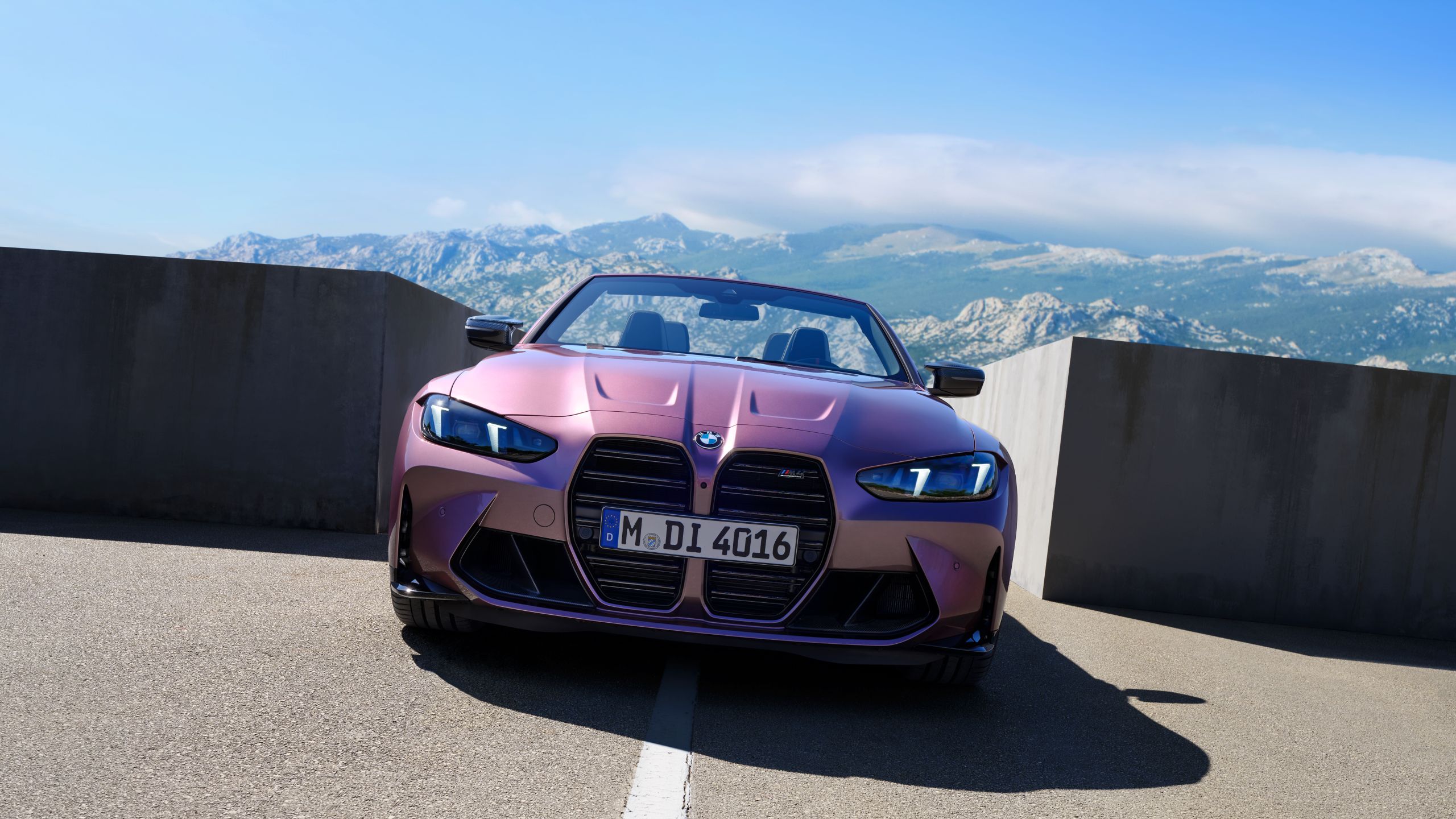 Exterior of the BMW M4 Competition M xDrive Convertible in Velvet Orchid 