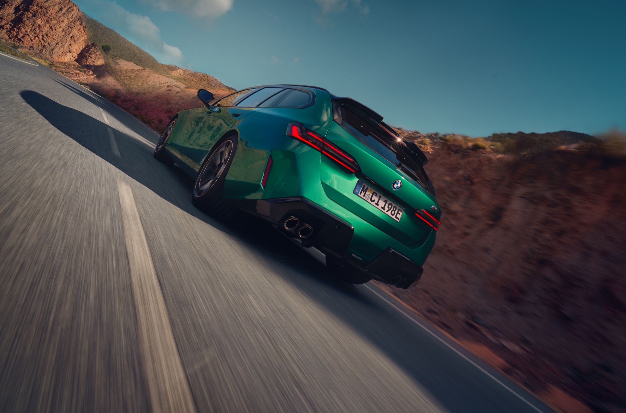 ニューBMW M5 ツーリング 装備・価格表