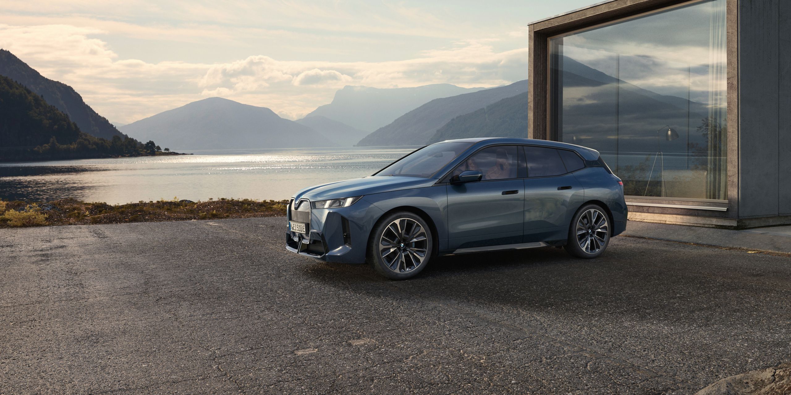 BMW iX xDrive60