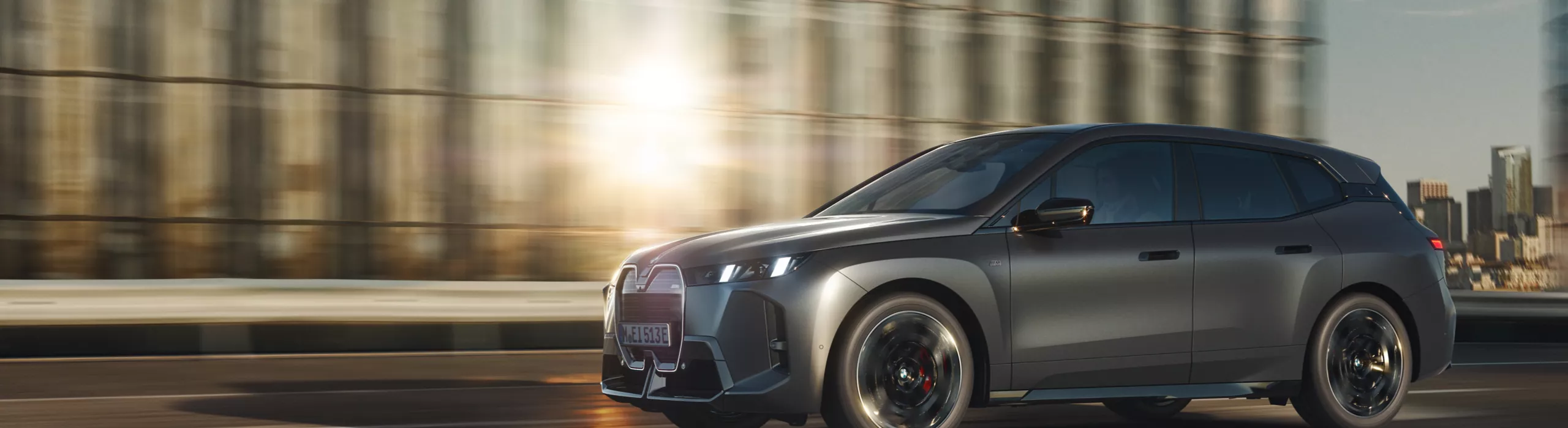 BMW iX M70 xDrive The First Edition