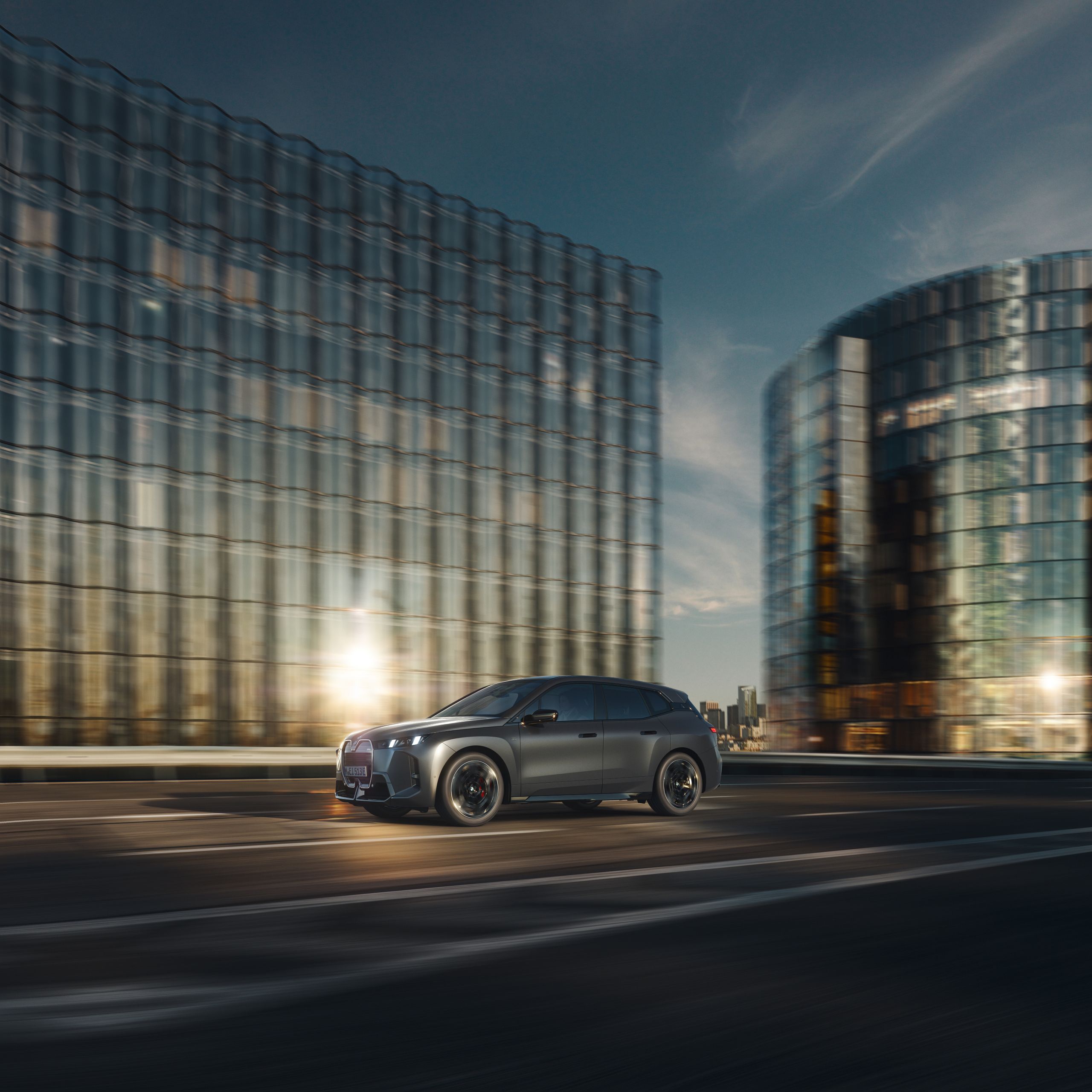 BMW iX M70 xDrive The First Edition