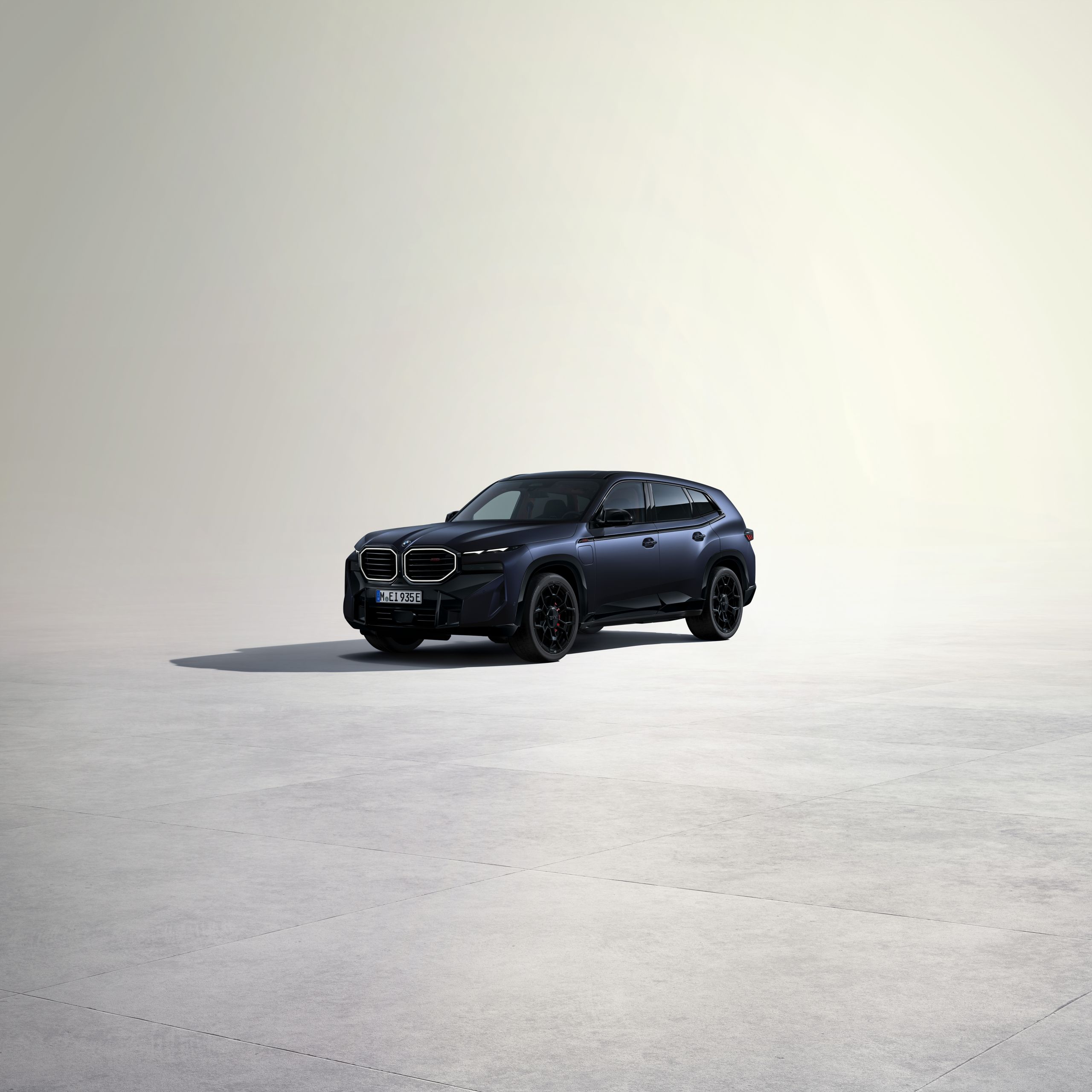 BMW XM Label Frozen-Style Edition【国内限定44台】