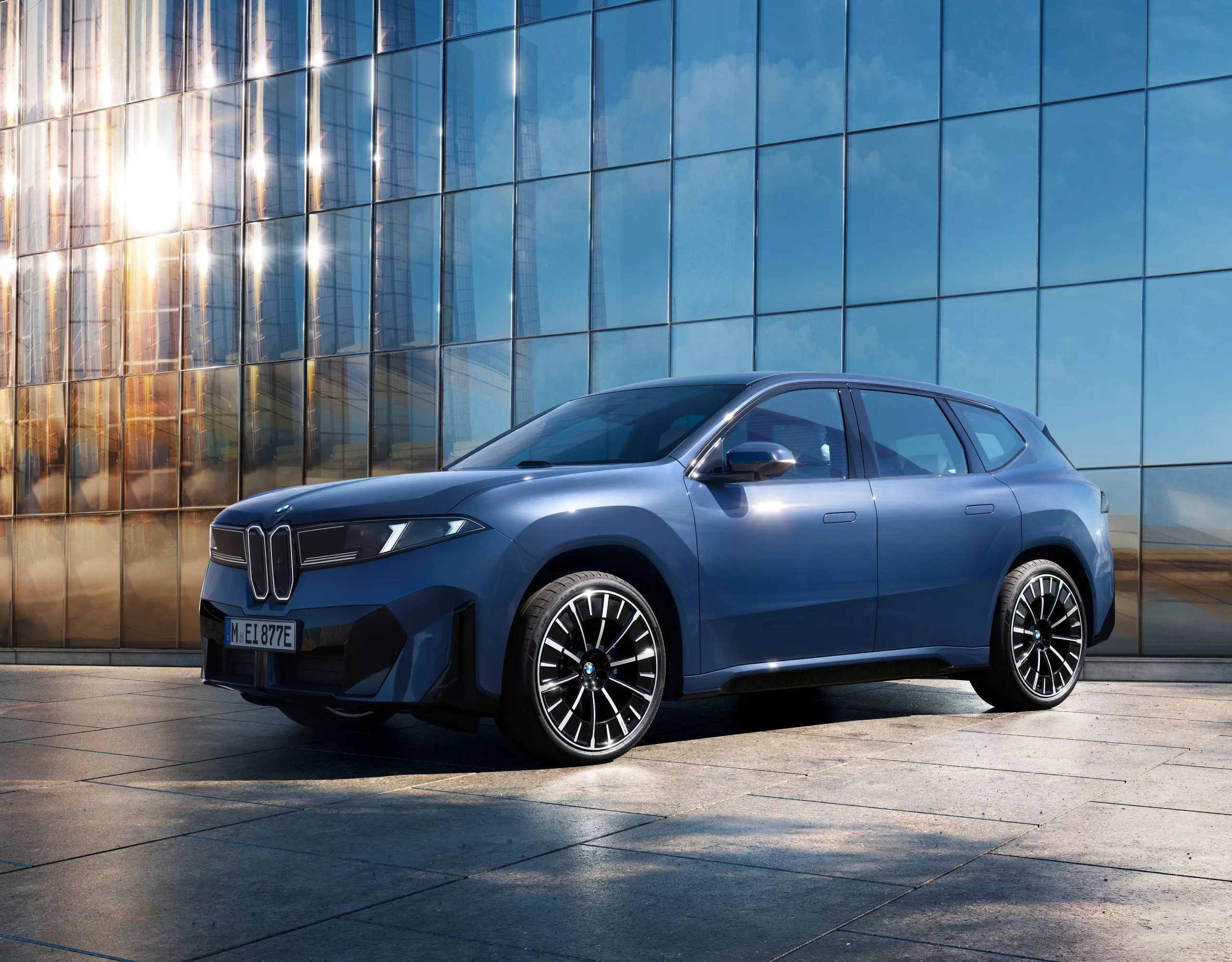 The first of a new era. THE NEW BMW iX3.