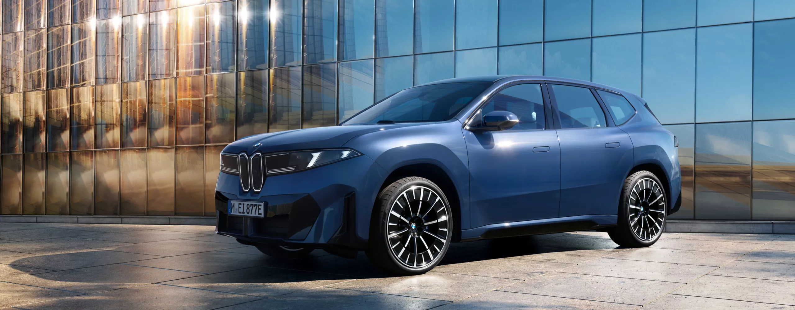 THE NEW BMW iX3 DEBUT FAIR