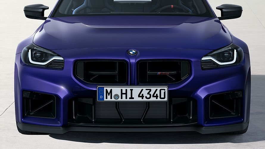 専用キドニーグリル／エアインテーク（ハイグロス・ブラック）、フロント・スポイラー（ブラック・マット）