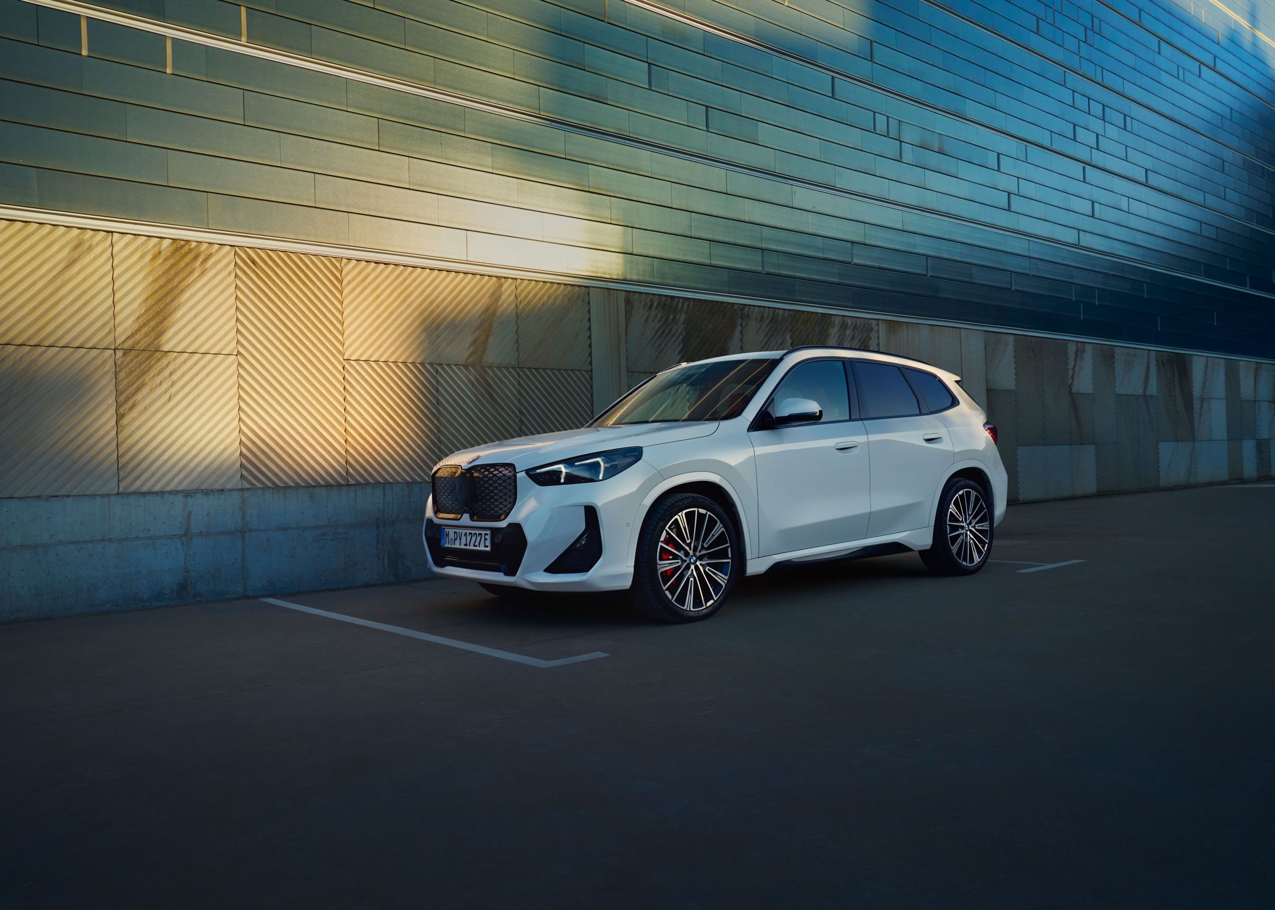 Exterior View of the BMW iX1.