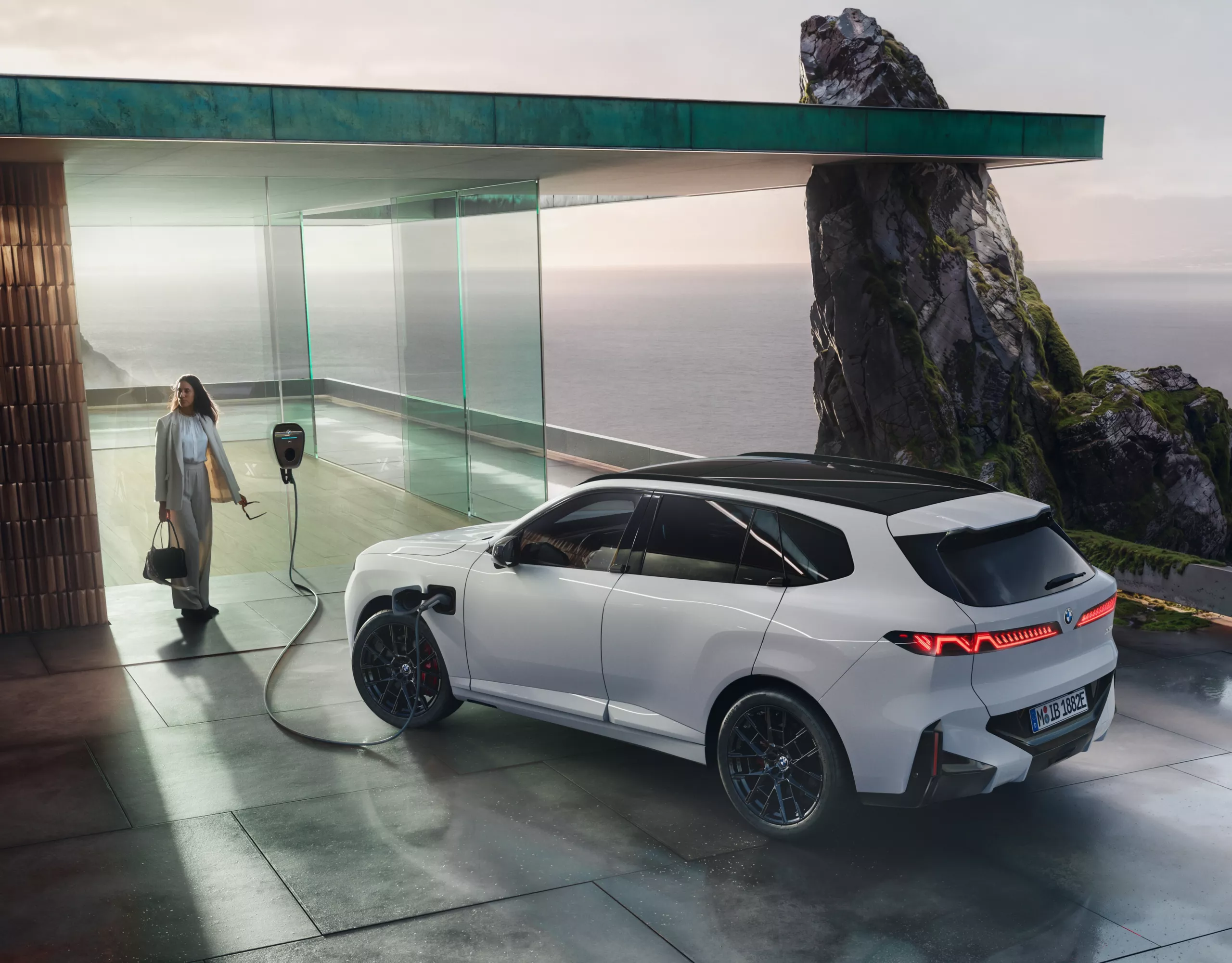 BMW X5 Plug-in hybrid BMW Home Charging