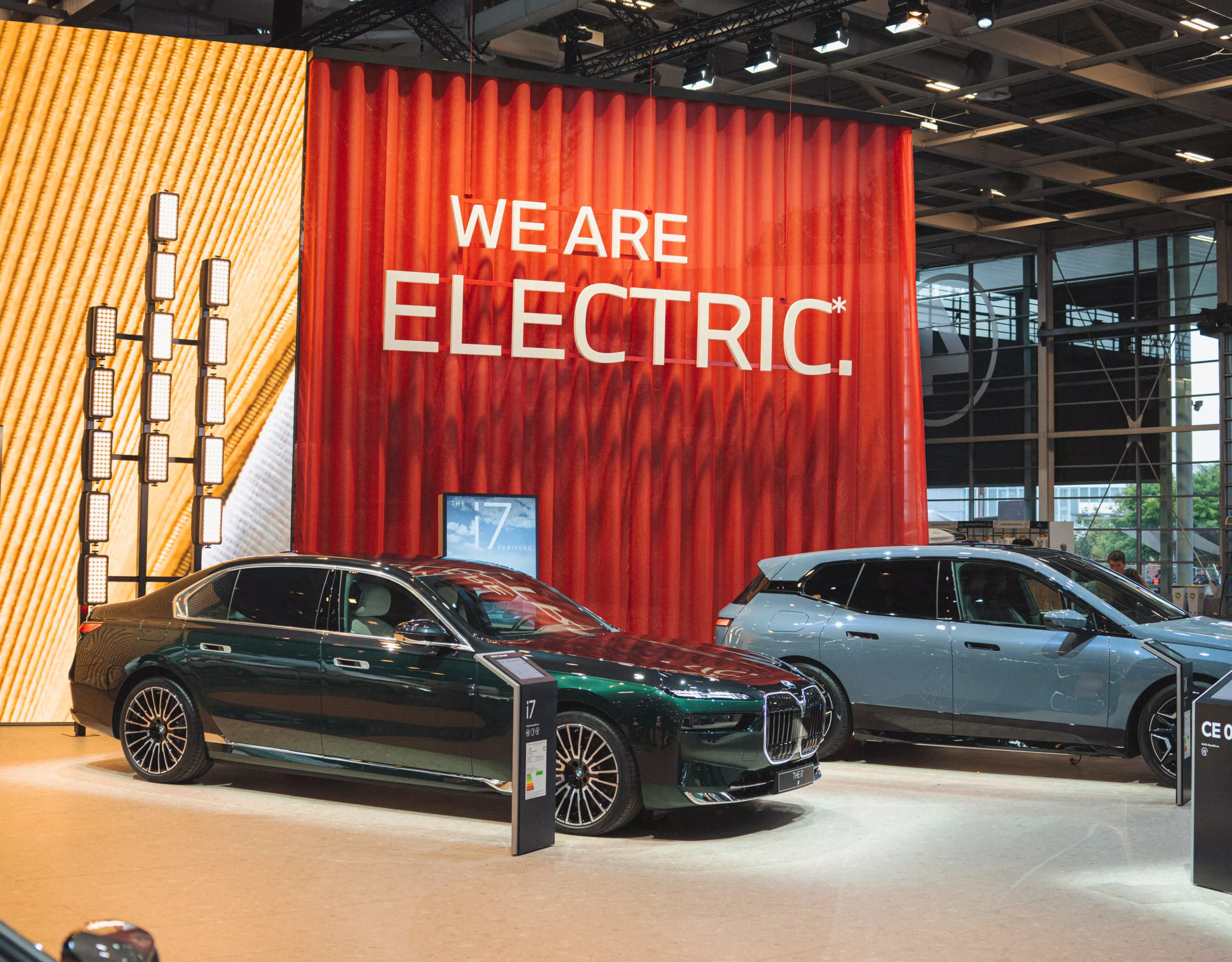 BMW i7