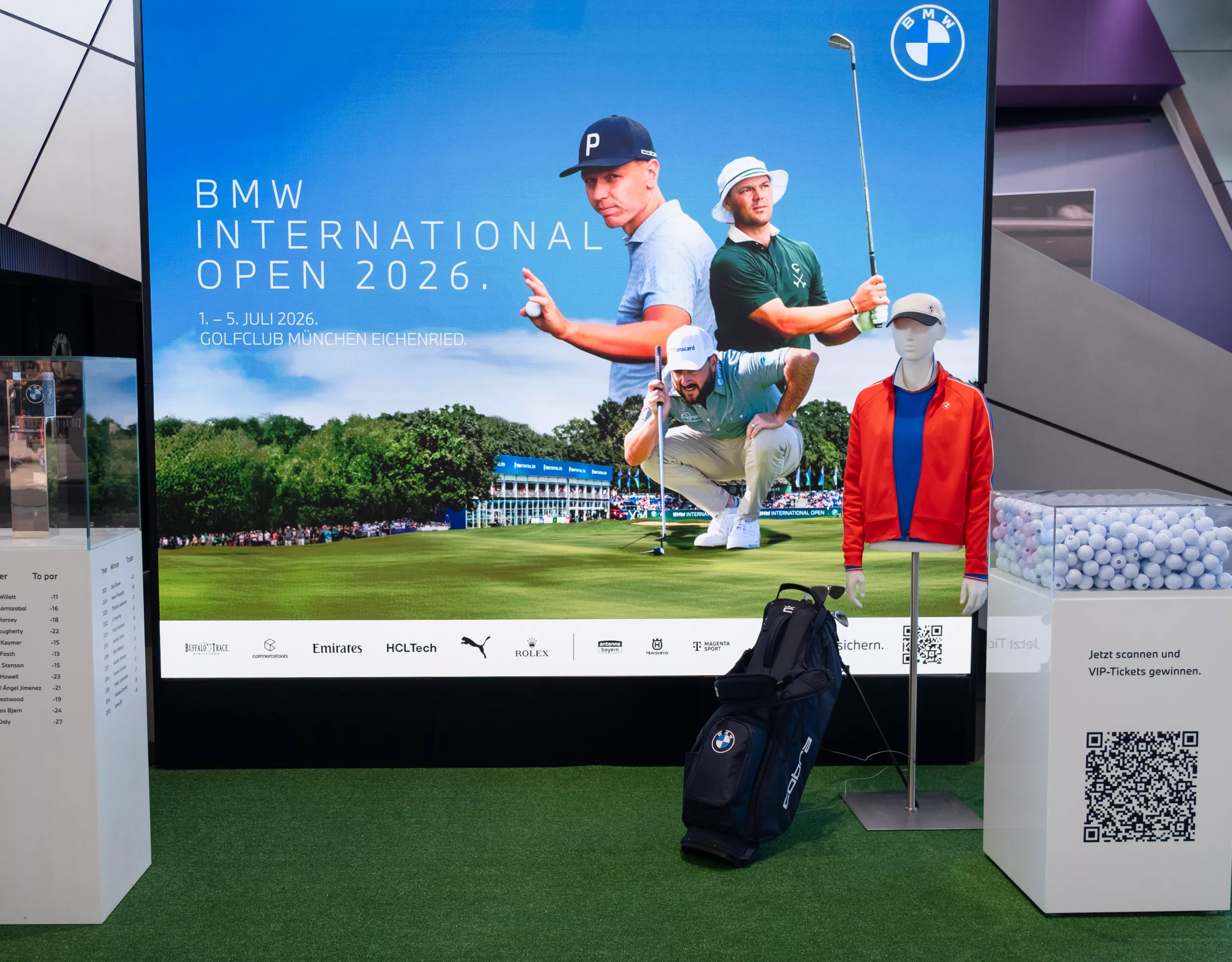 die Ausstellung zur BMW International Open in der BMW Welt