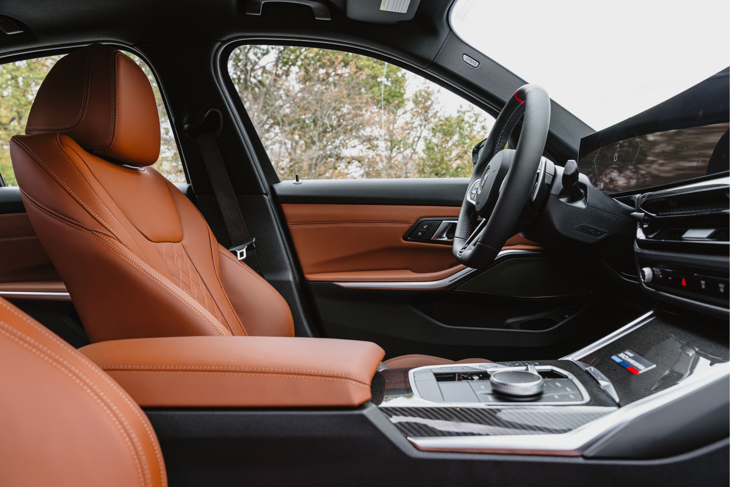 Interior view featuring seats clad in BMW Individual Extended Merino Leather