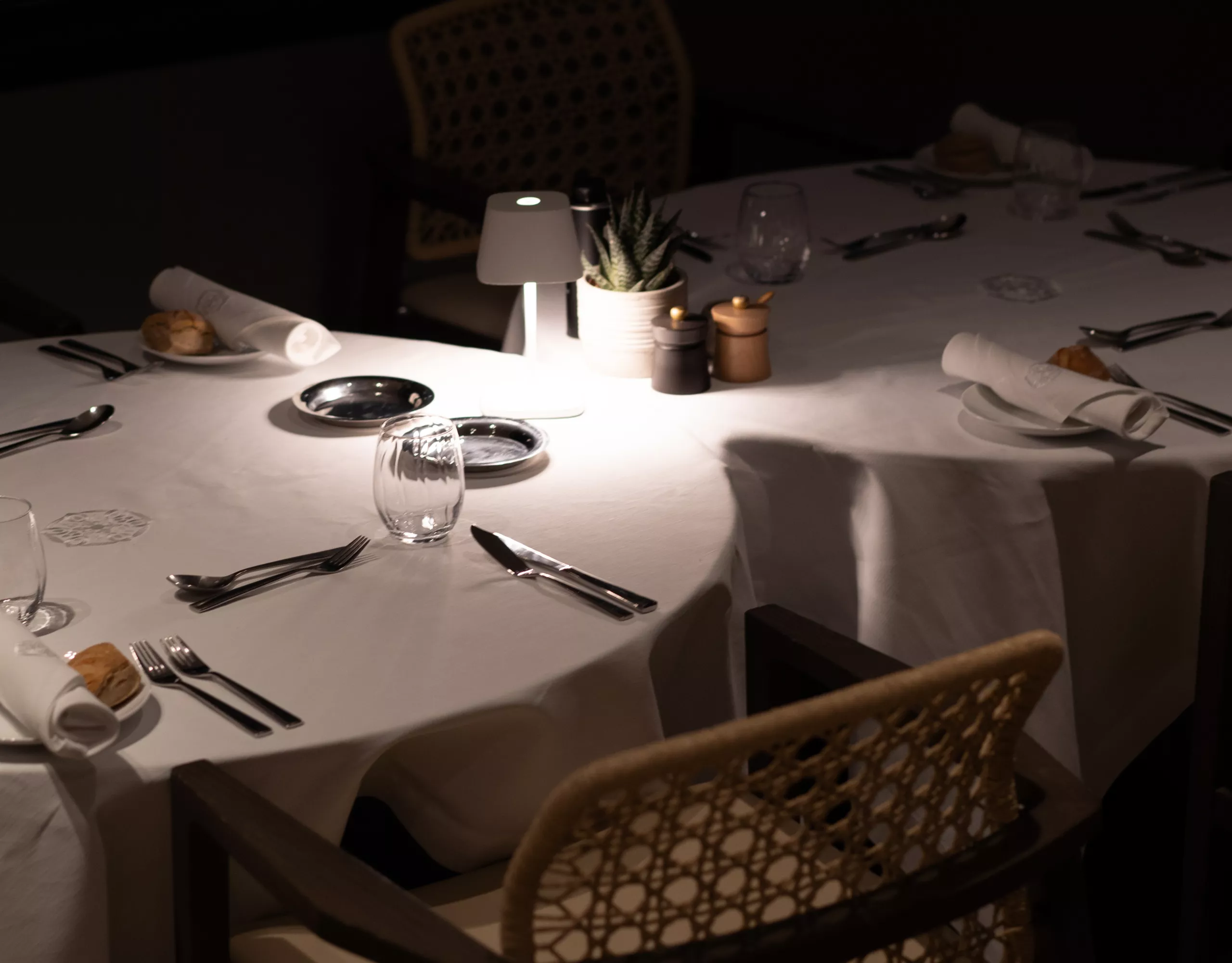 Table dressée à l'occasion d'un événement BMW Excellence Club