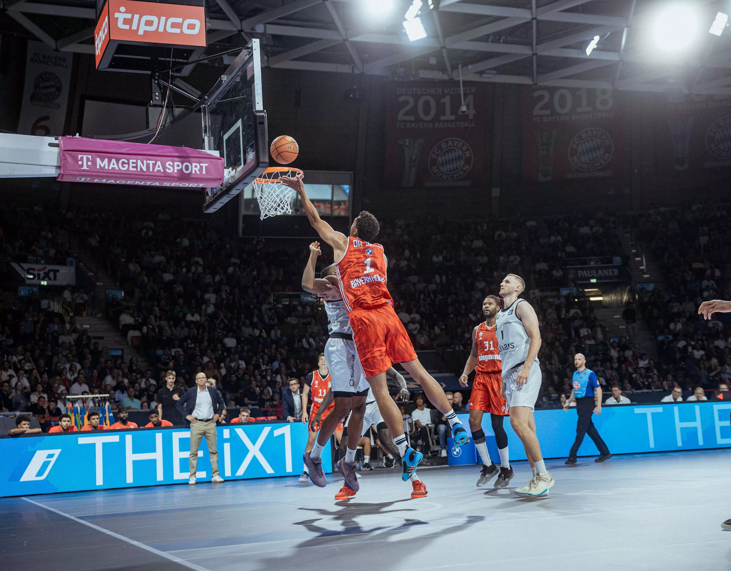 Watch professional basketball in Germany’s top league. FC Bayern Basketball brings energy, passion, and thrilling moments on court together with BMW