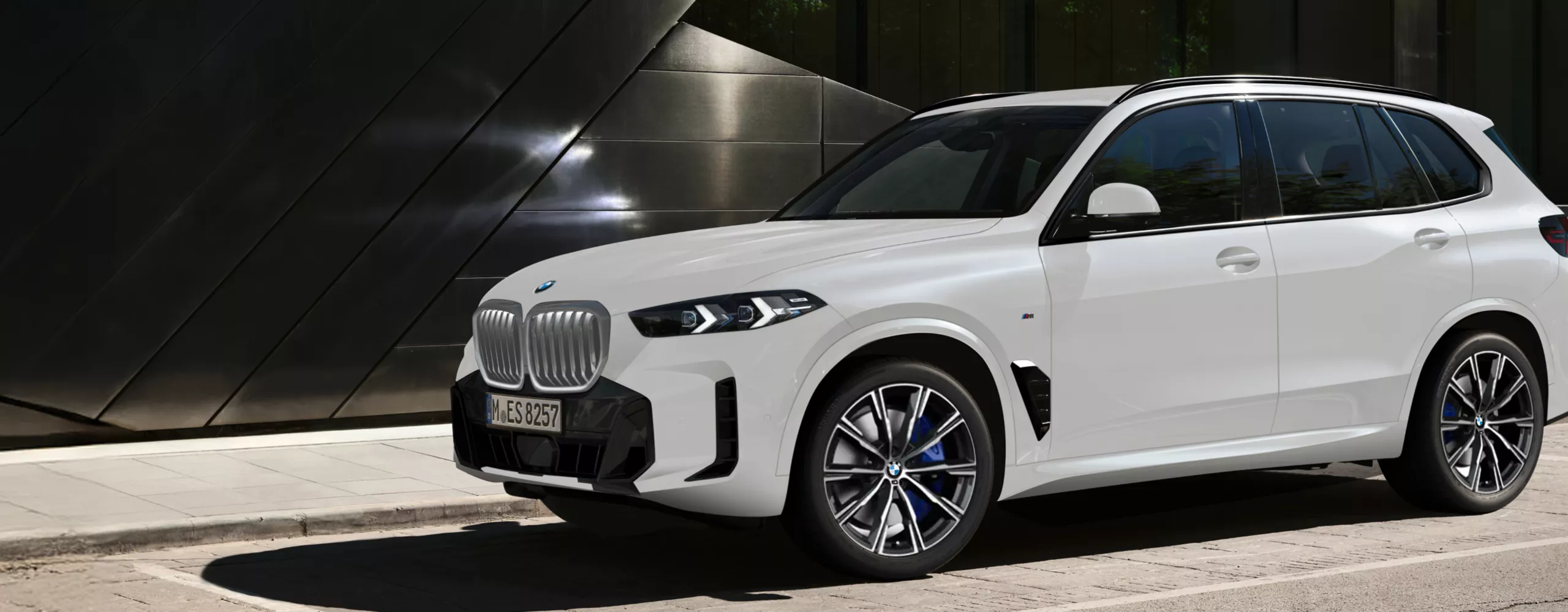 Unlock the BMW X5 xDrive30d SUV from $144,900 RRP*
