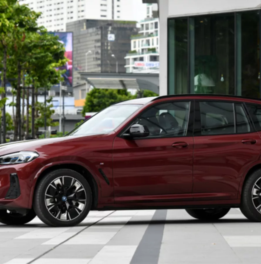 BMW iX3