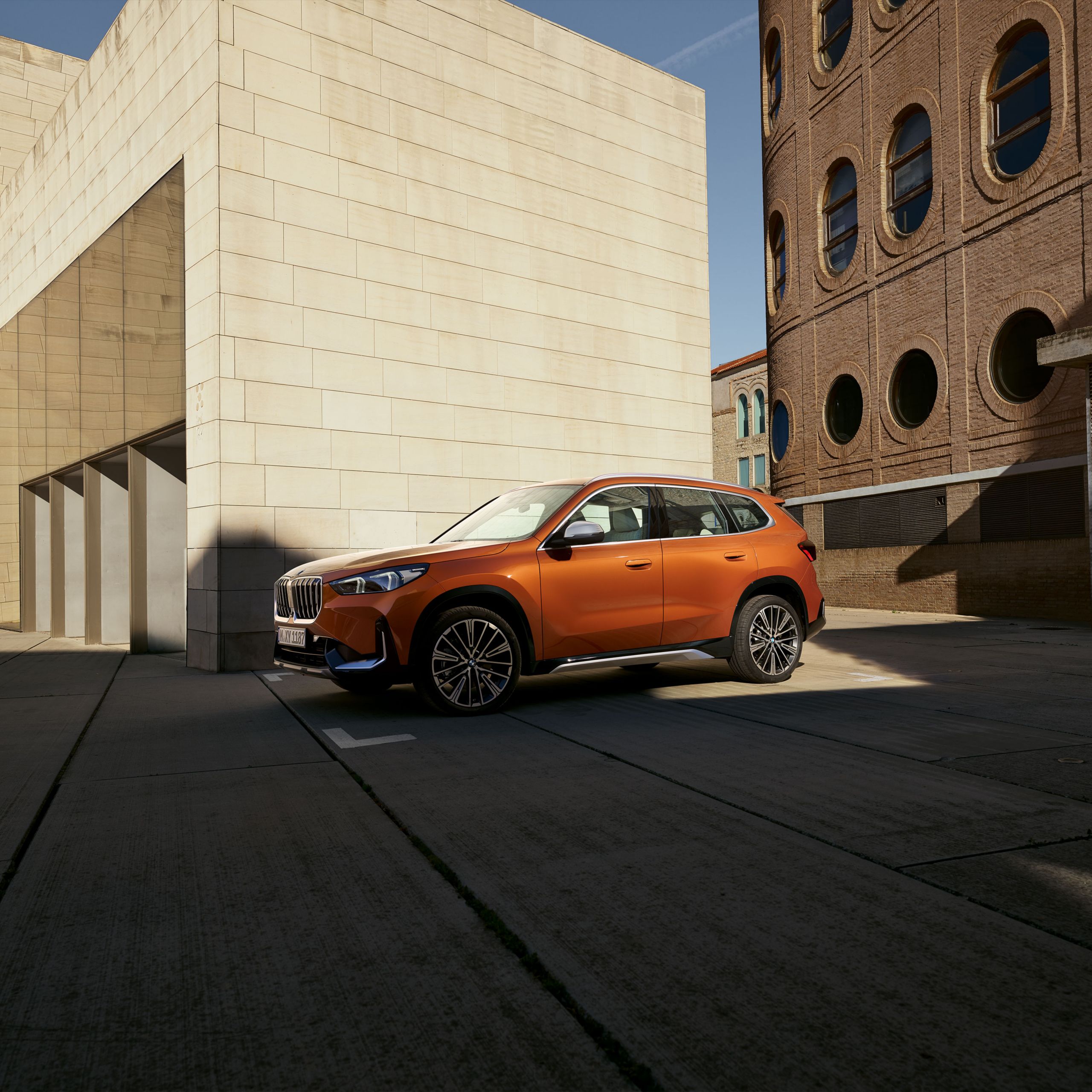 BMW X1 Side view 