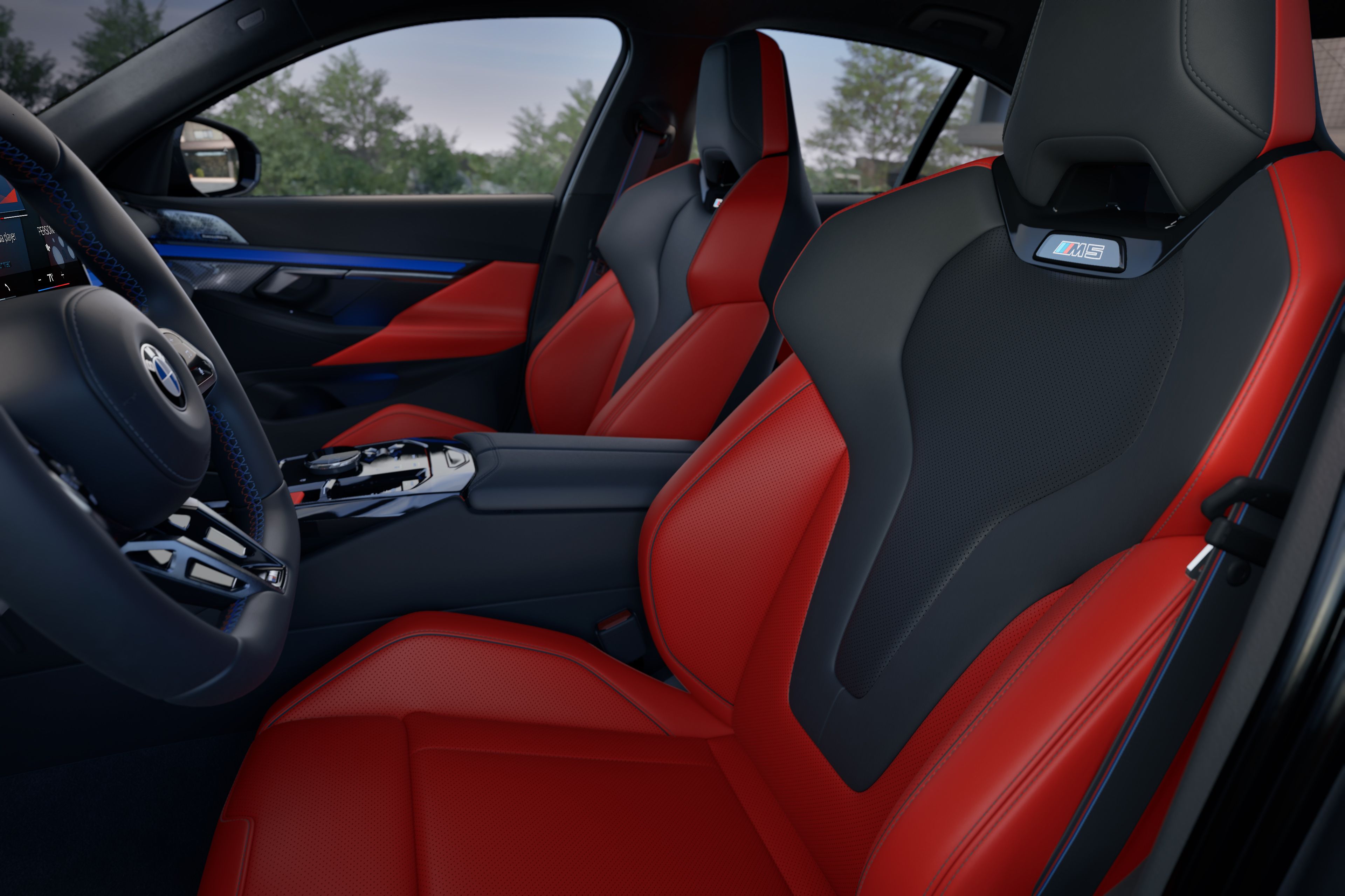 BMW M5 Sedan M multifunctional seats for driver and front passenger