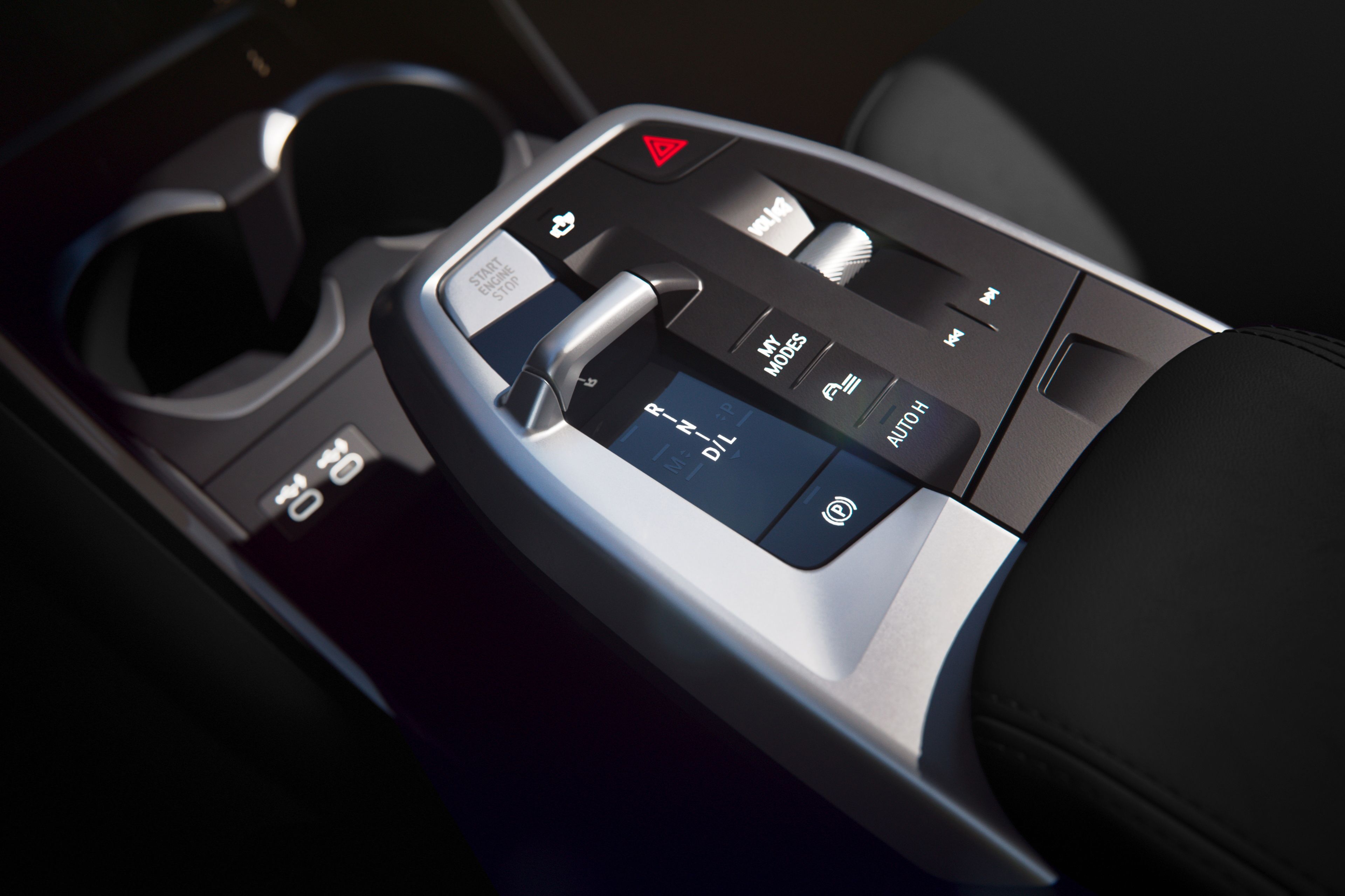 Detail shot of the center console-placed gear shift