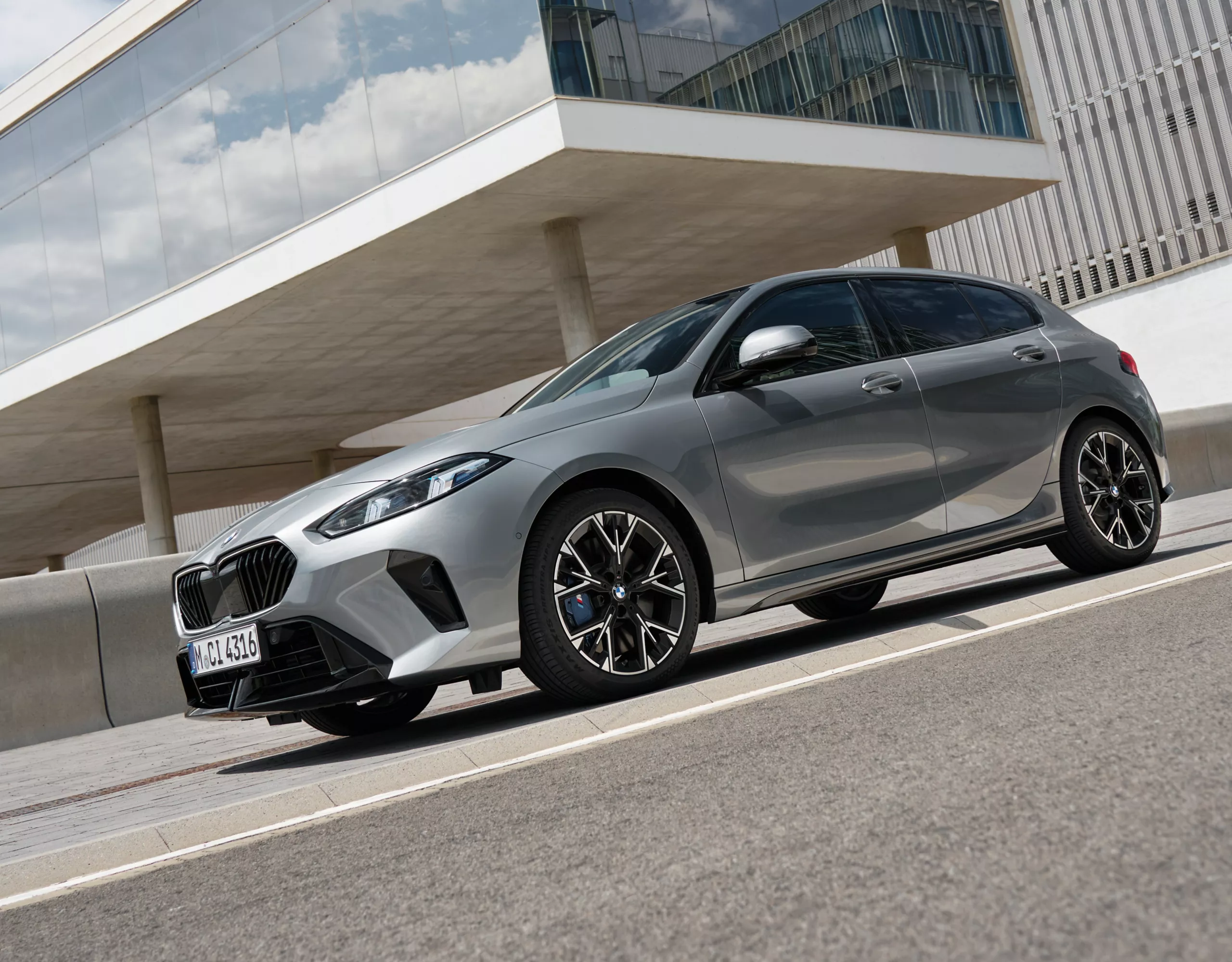 5.99%p.a. Comparison rate on the BMW 118 Hatch and 218 Gran Coupé