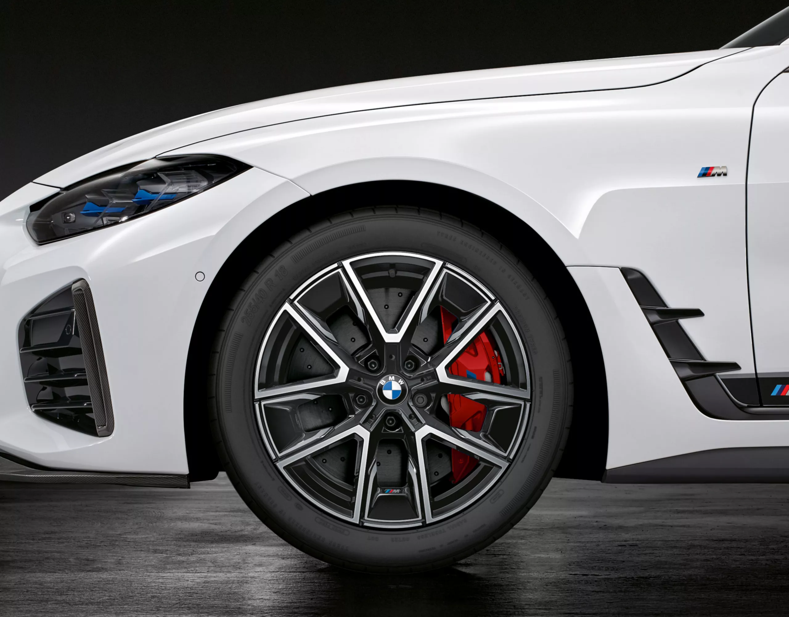 BMW i4 Gran Coupé new wheel design