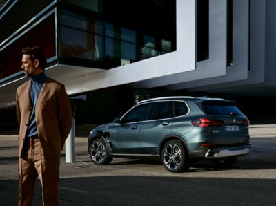 BMW X5 Plug-in Hybrid green rear view