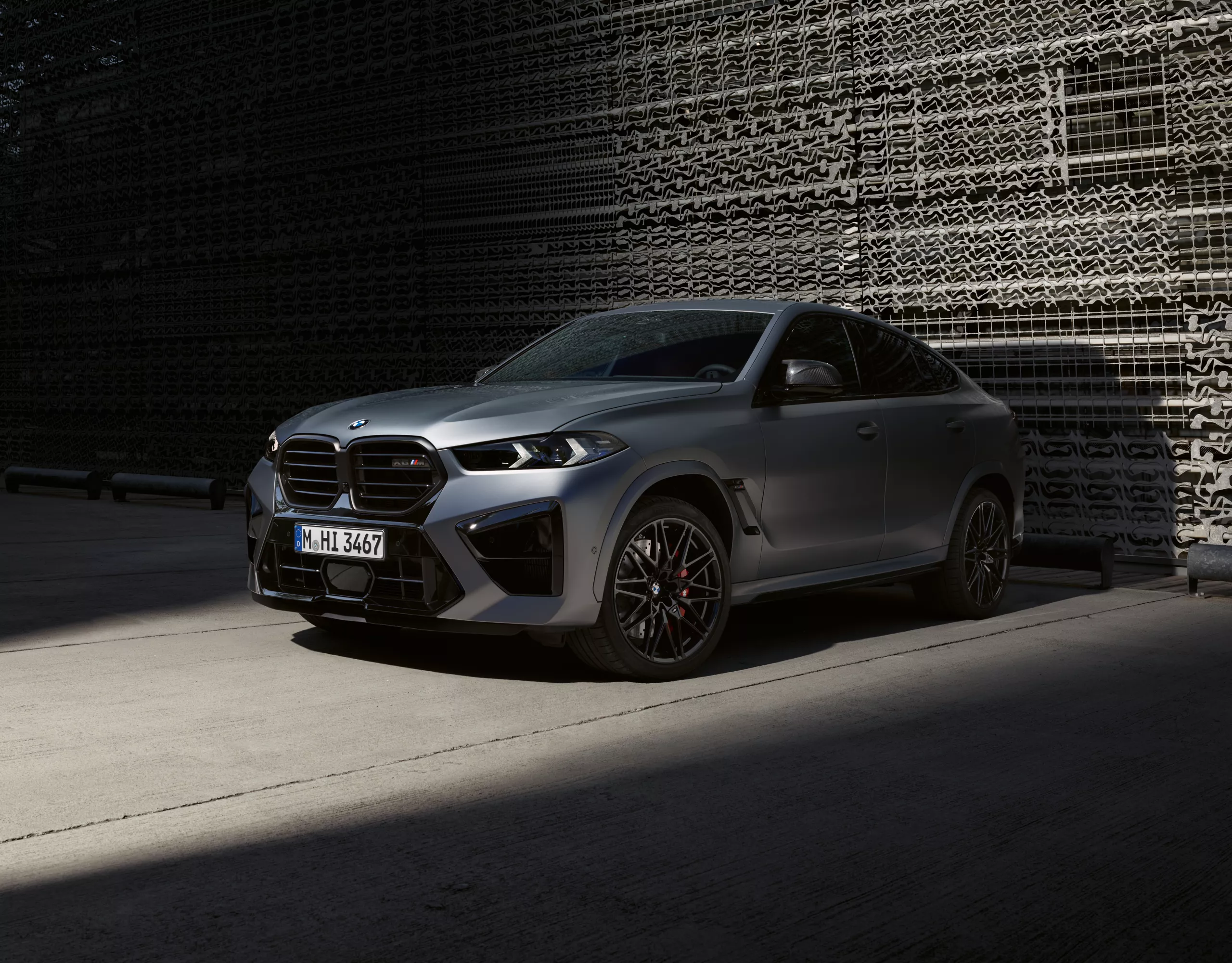 BMW X6 M grey front view 