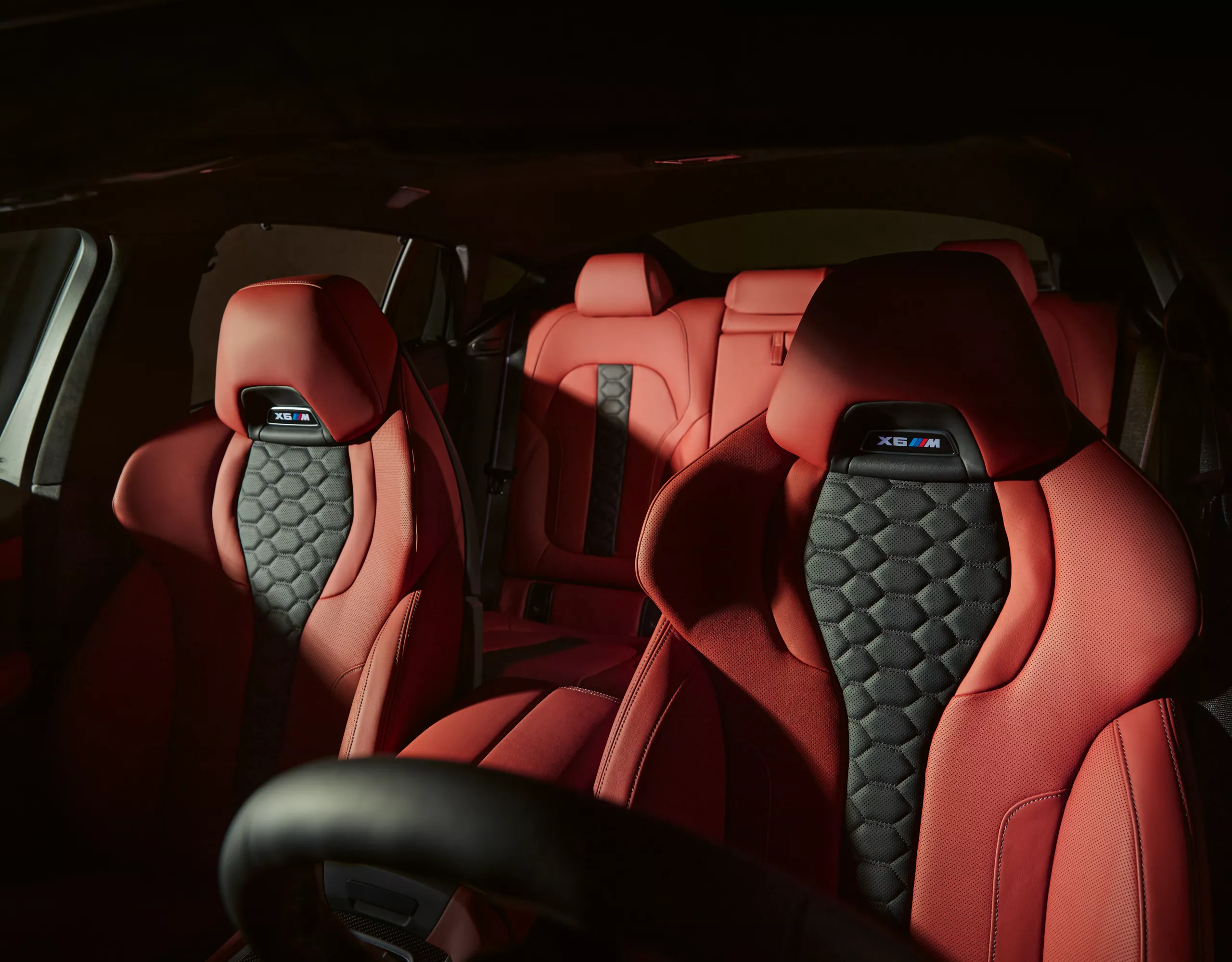 BMW X6 Competition grey interior 