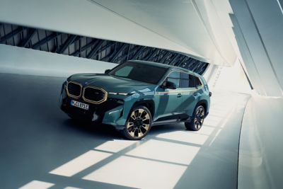 BMW XM green front view