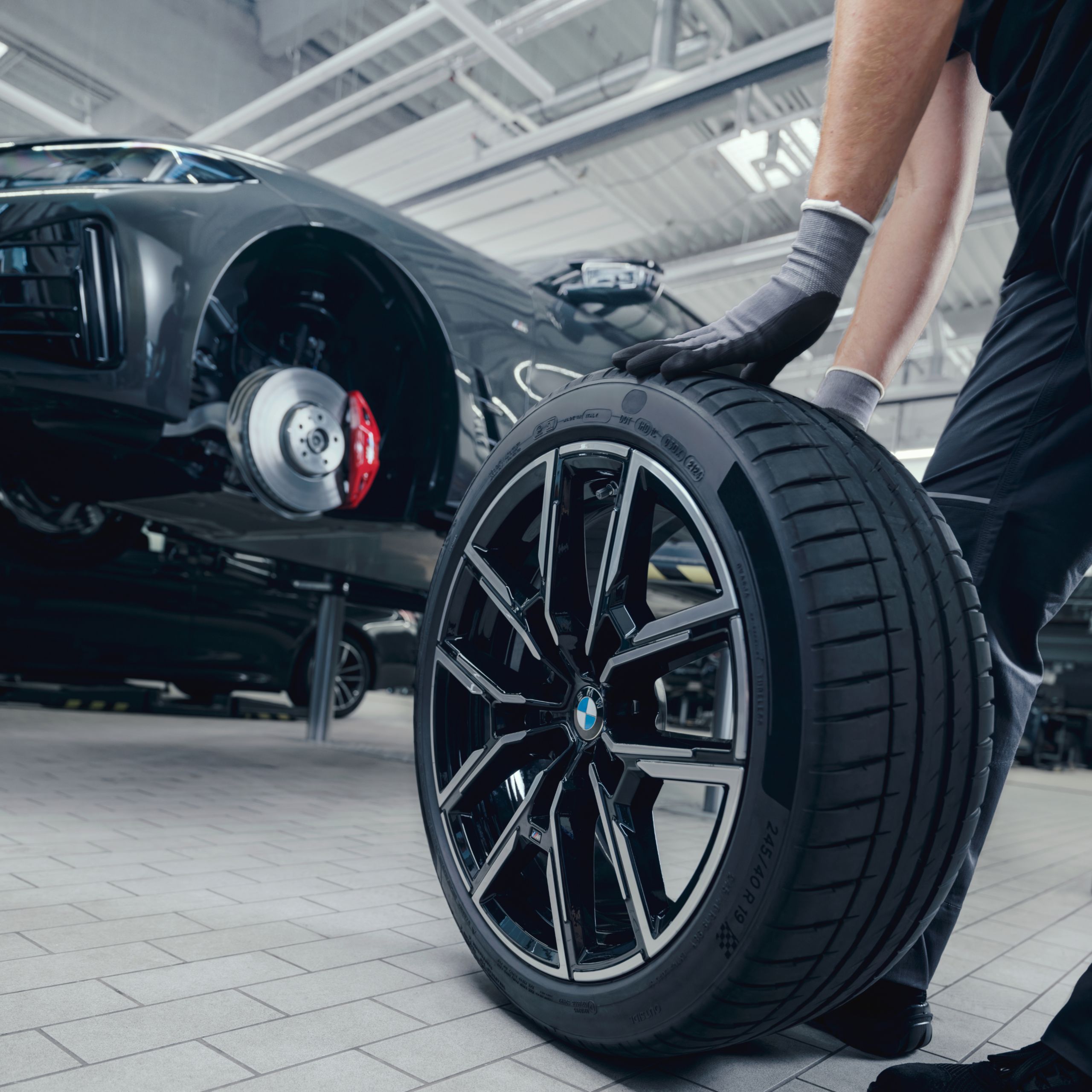 BMW originaaltarvikud, teabekeskus, talverehvikomplekt, rataste hooldus 