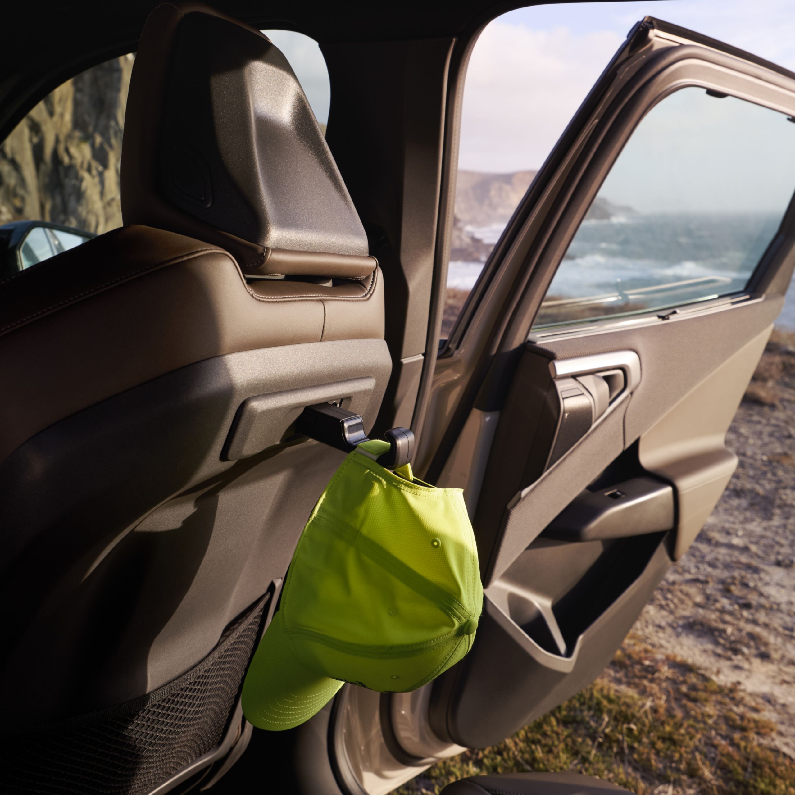 BMW originaaltarvikud, teabekeskus, suvine salong 