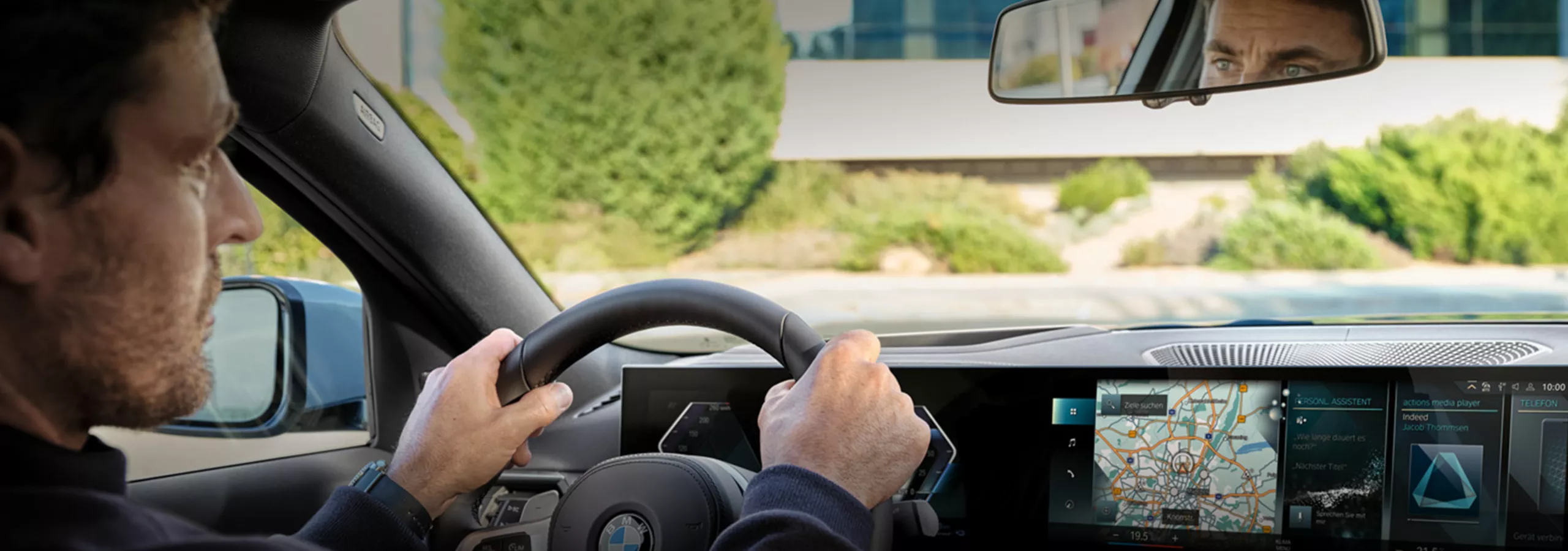 BMW ドライブレコーダー Advanced Car Eye 3.0｜BMW.co.jp