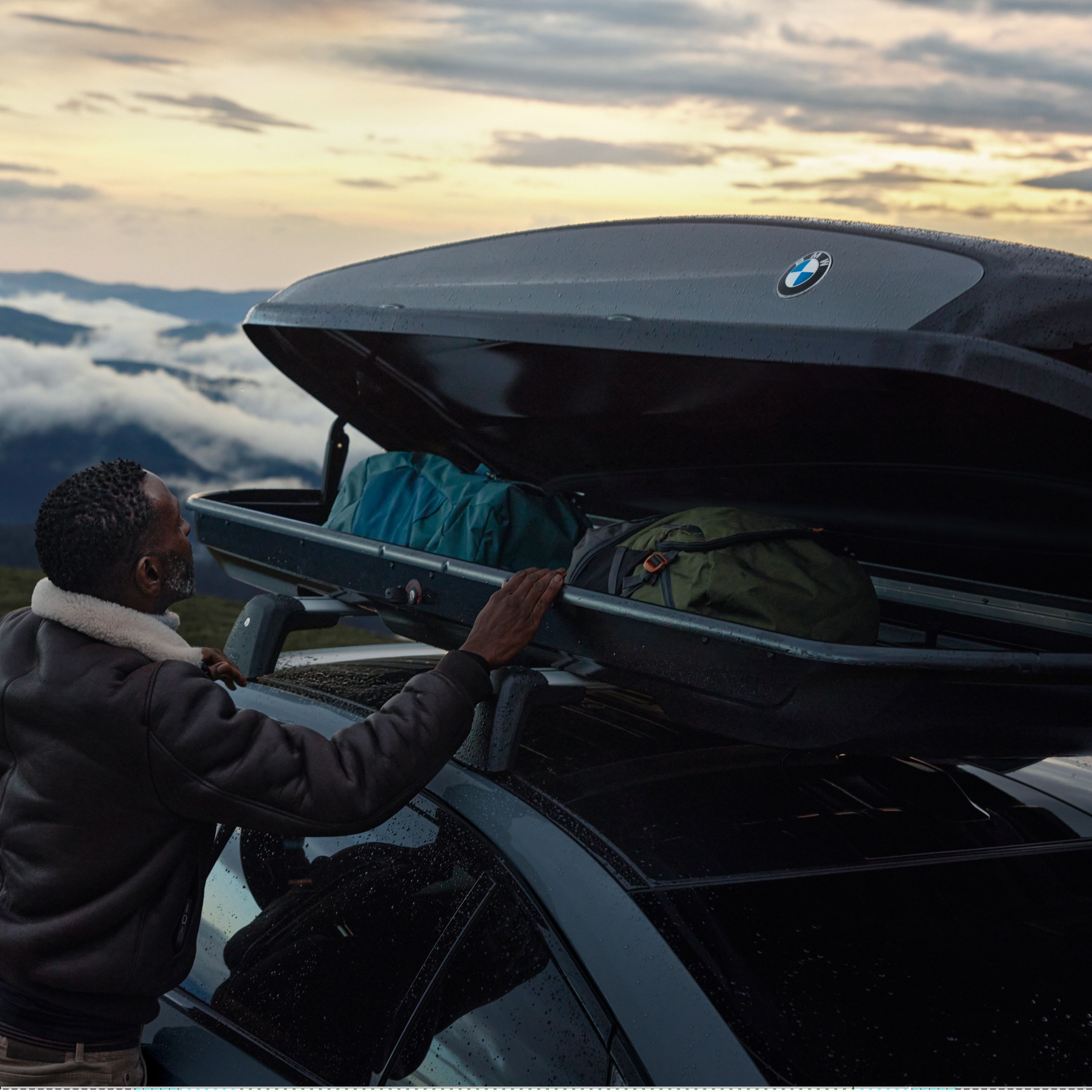 BMW roof box Genuine BMW Accessories for autumn and winter