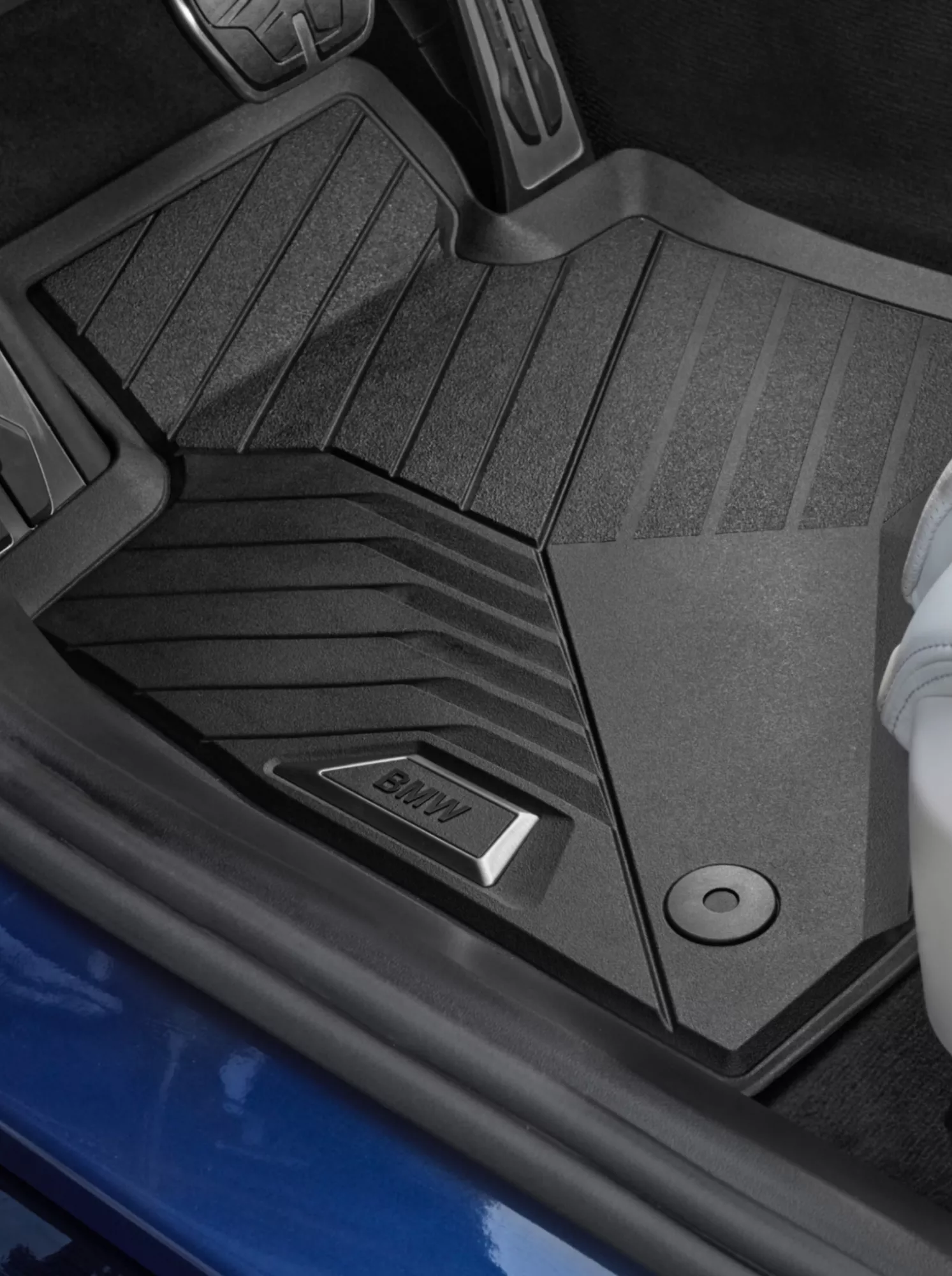BMW全天候型フロア・マット。BMW 純正オータム＆ウィンター アクセサリー