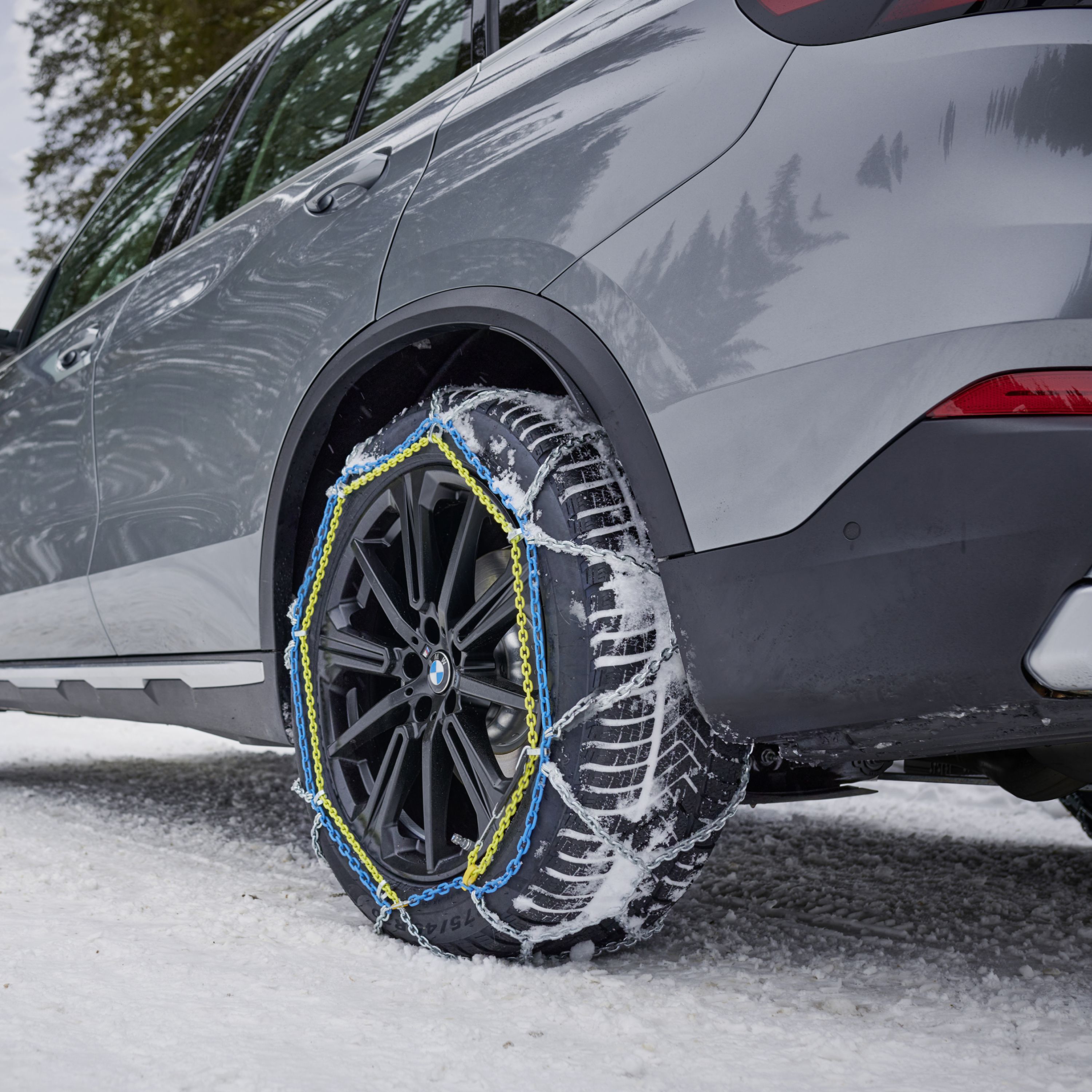 BMW snow chains Comfort Genuine BMW Accessories for autumn and winter