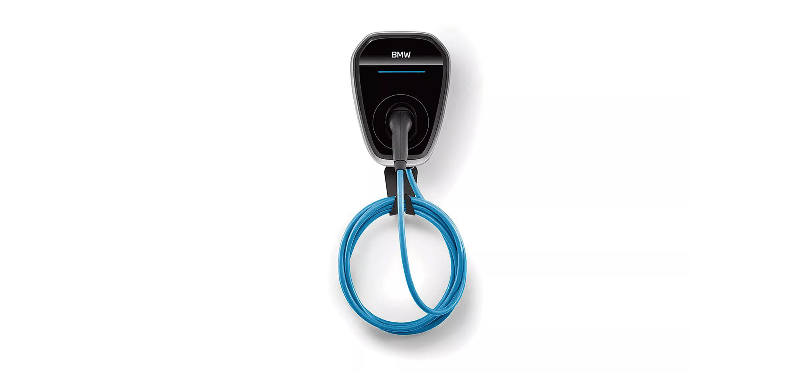BMW Wallboxは出力をいくつかの設定から選べるが、最大で8kWと普通充電の中では高めの出力設定があるのがありがたいところ。