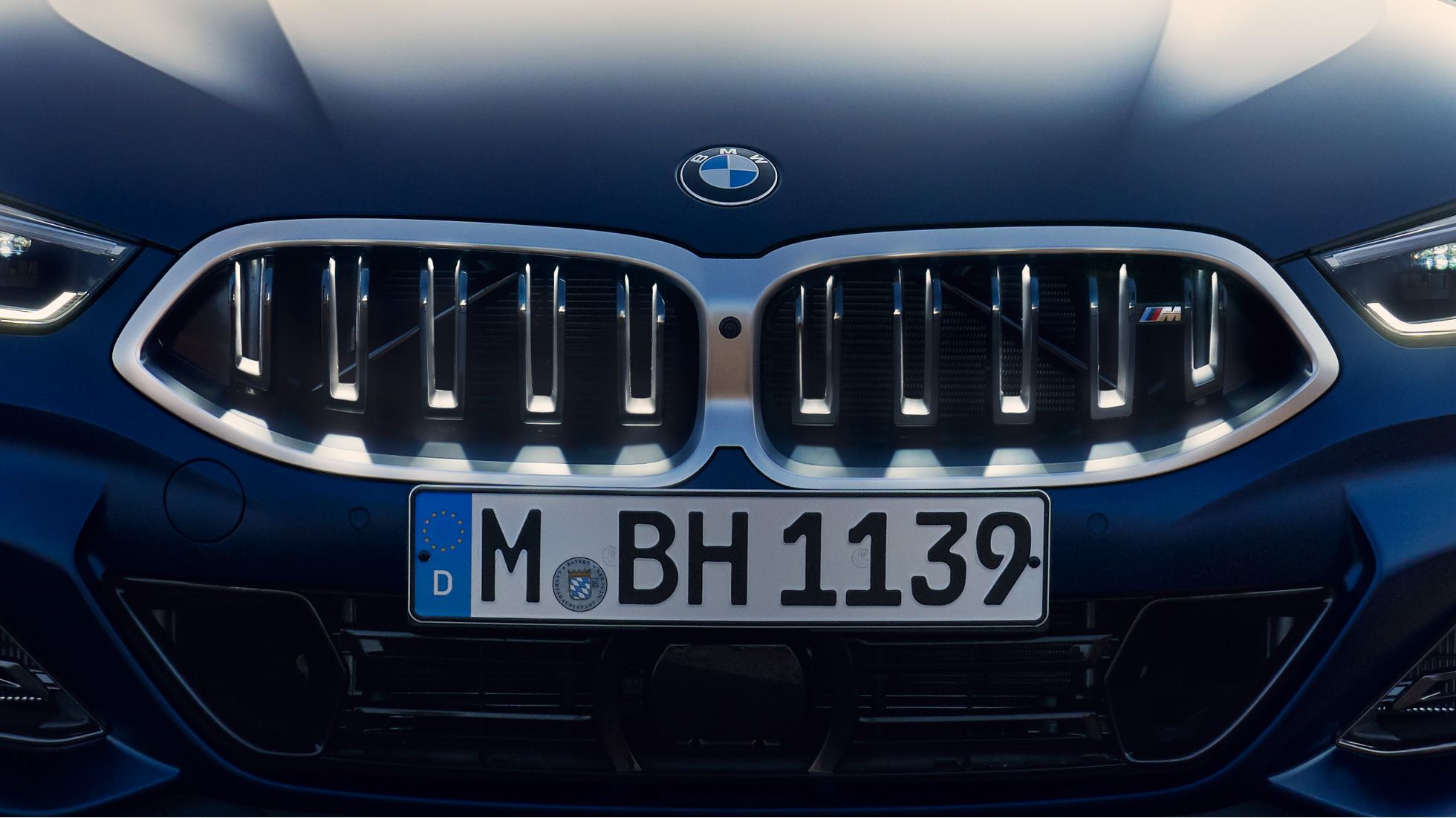 BMWキドニー・グリル「アイコニック・グロー」