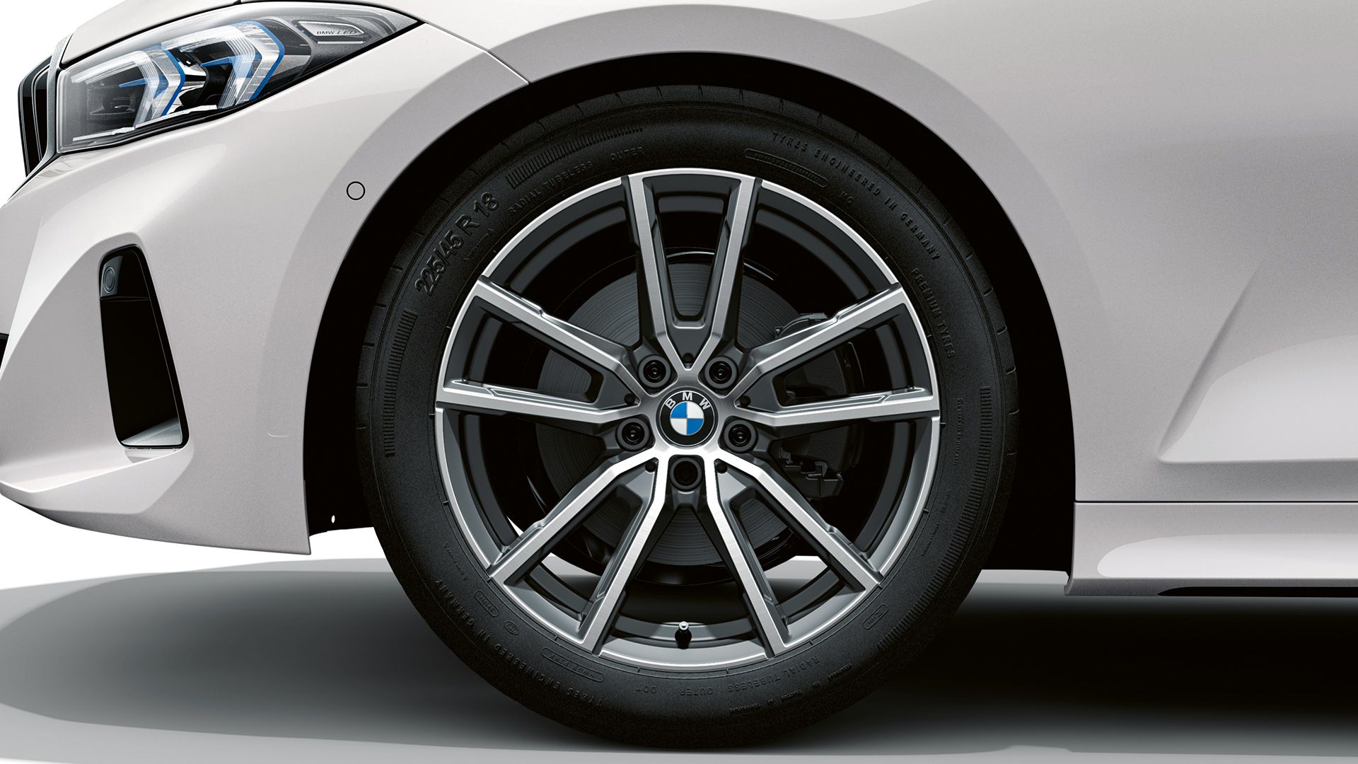 Visualizzazione dei danni esterni BMW Primo piano degli pneumatici