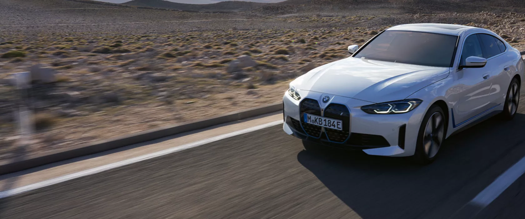 BMWi4, offerte BMW disponibili: soluzioni finanziarie (WHY-BUY), noleggio a lungo termine