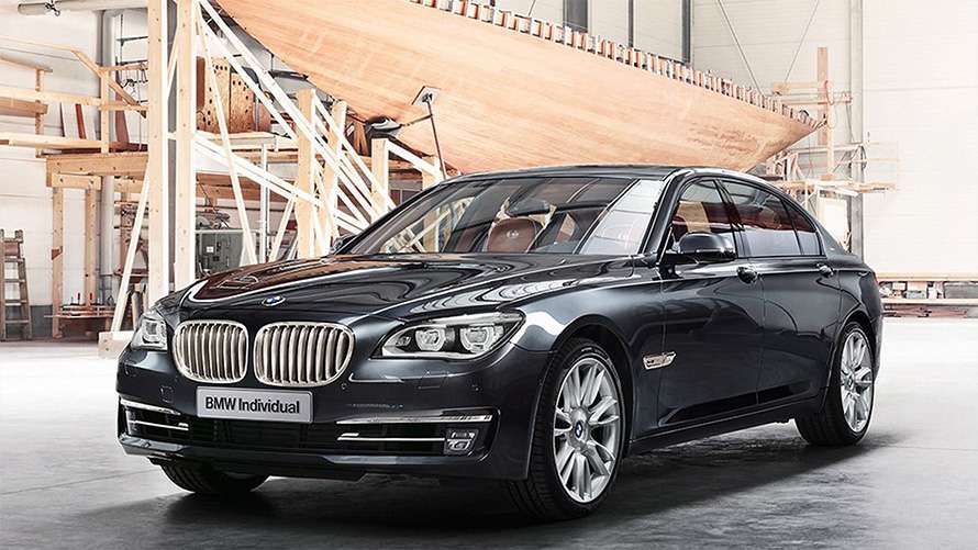 ロベ＆バーキングとのコラボによるBMW Individual 760Li Sterling