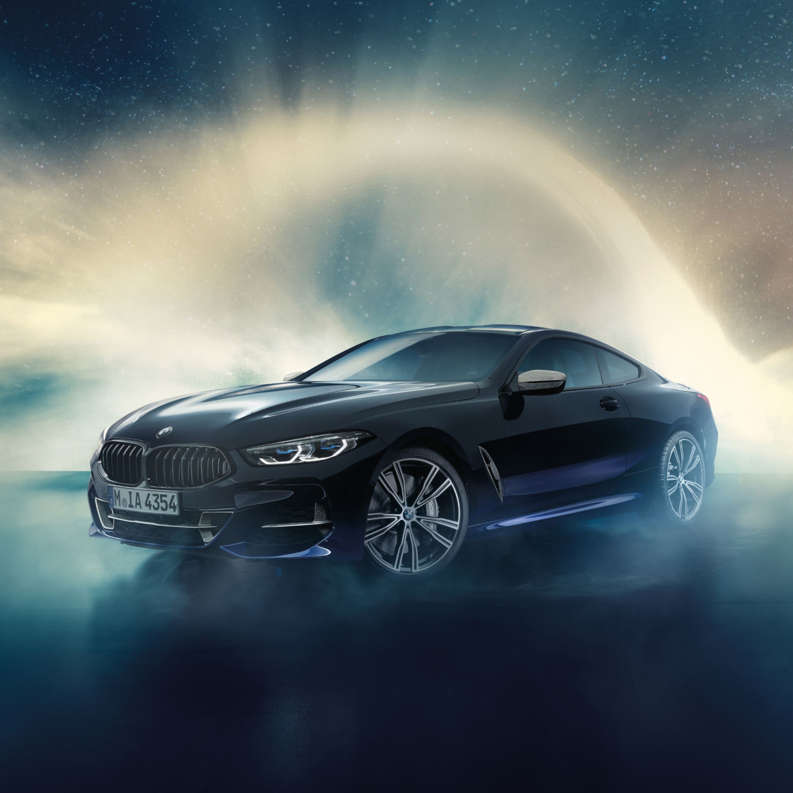 Vooraanzicht van de BMW Individual M850i NIGHT SKY