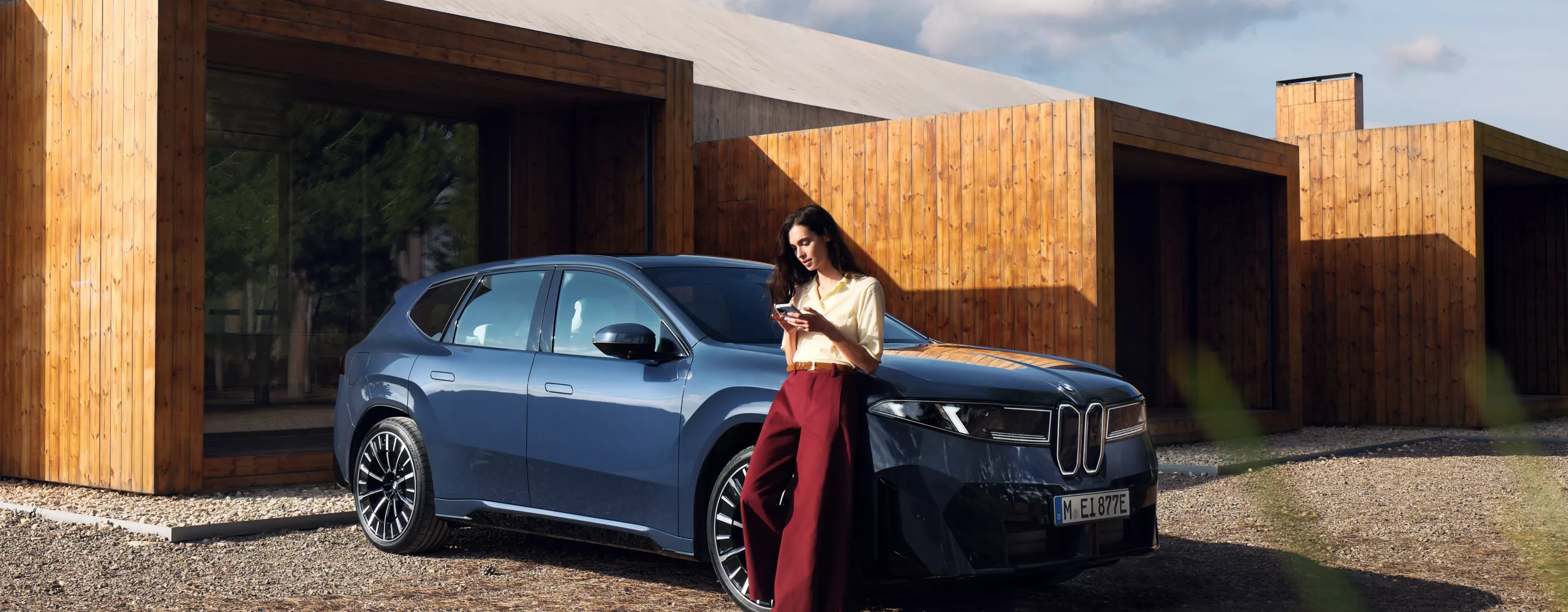 BMWの電気自動車 選ばれる４つの理由 - 選ぶ安心。走るゆとり。続くサポート。