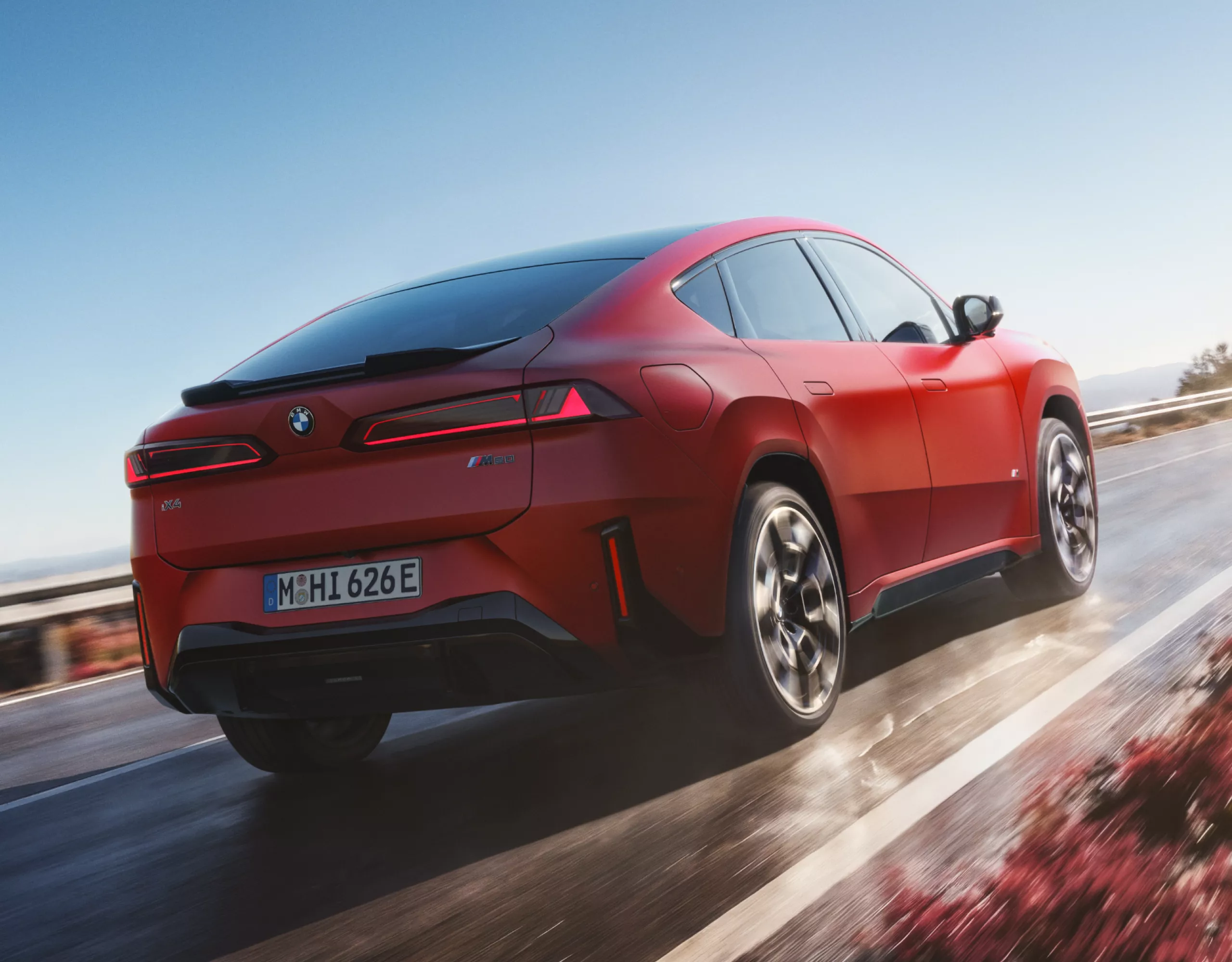 BMW iX4 M60 xDrive shown as a static image representing BMW Services and ownership support.
